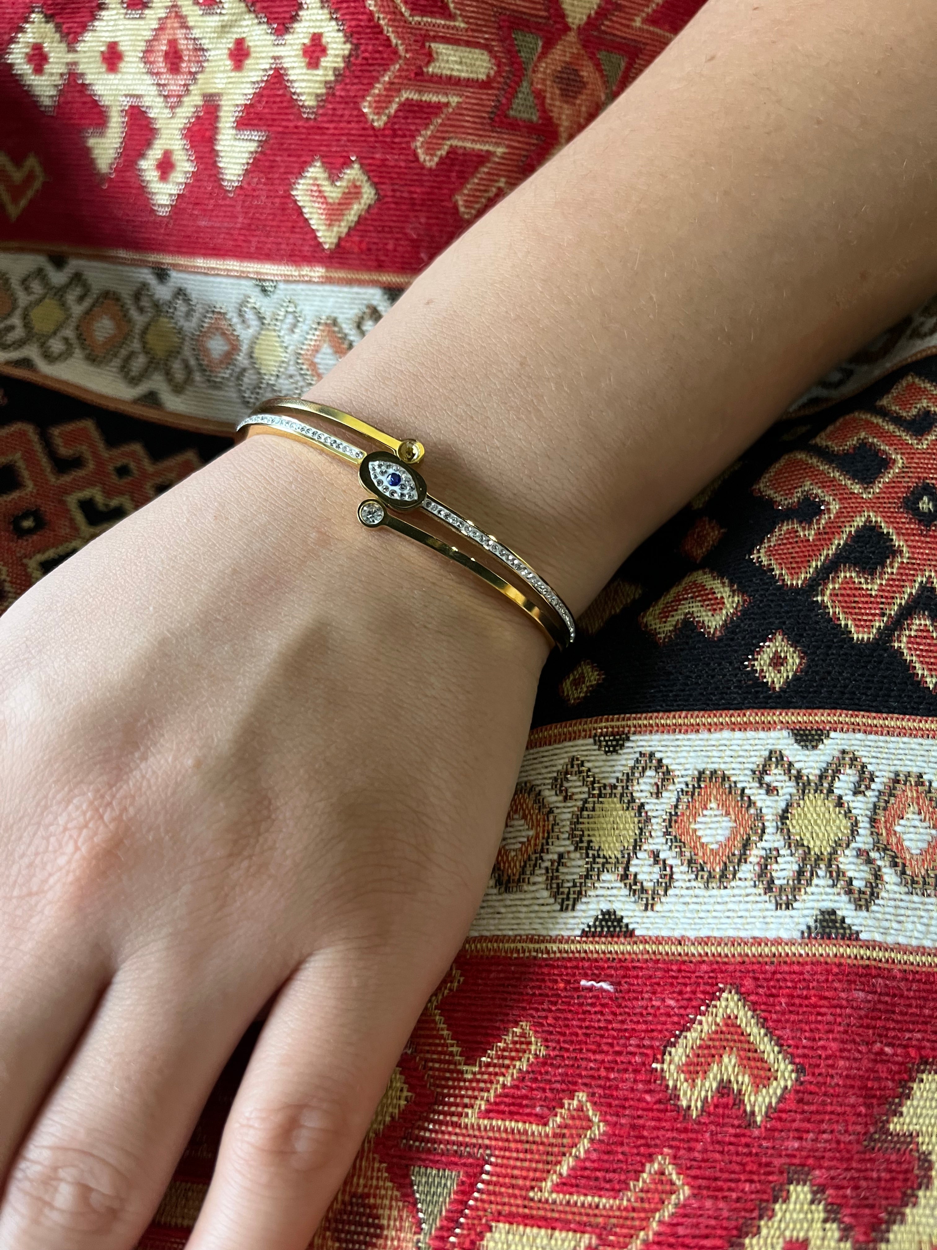 Stainless Steel Evil Eye Bracelet - SCBR1N5 - BUJIX