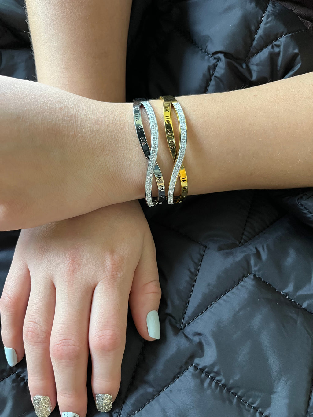 Stainless Steel Infinity Bracelet - SCBR2N2 - BUJIX