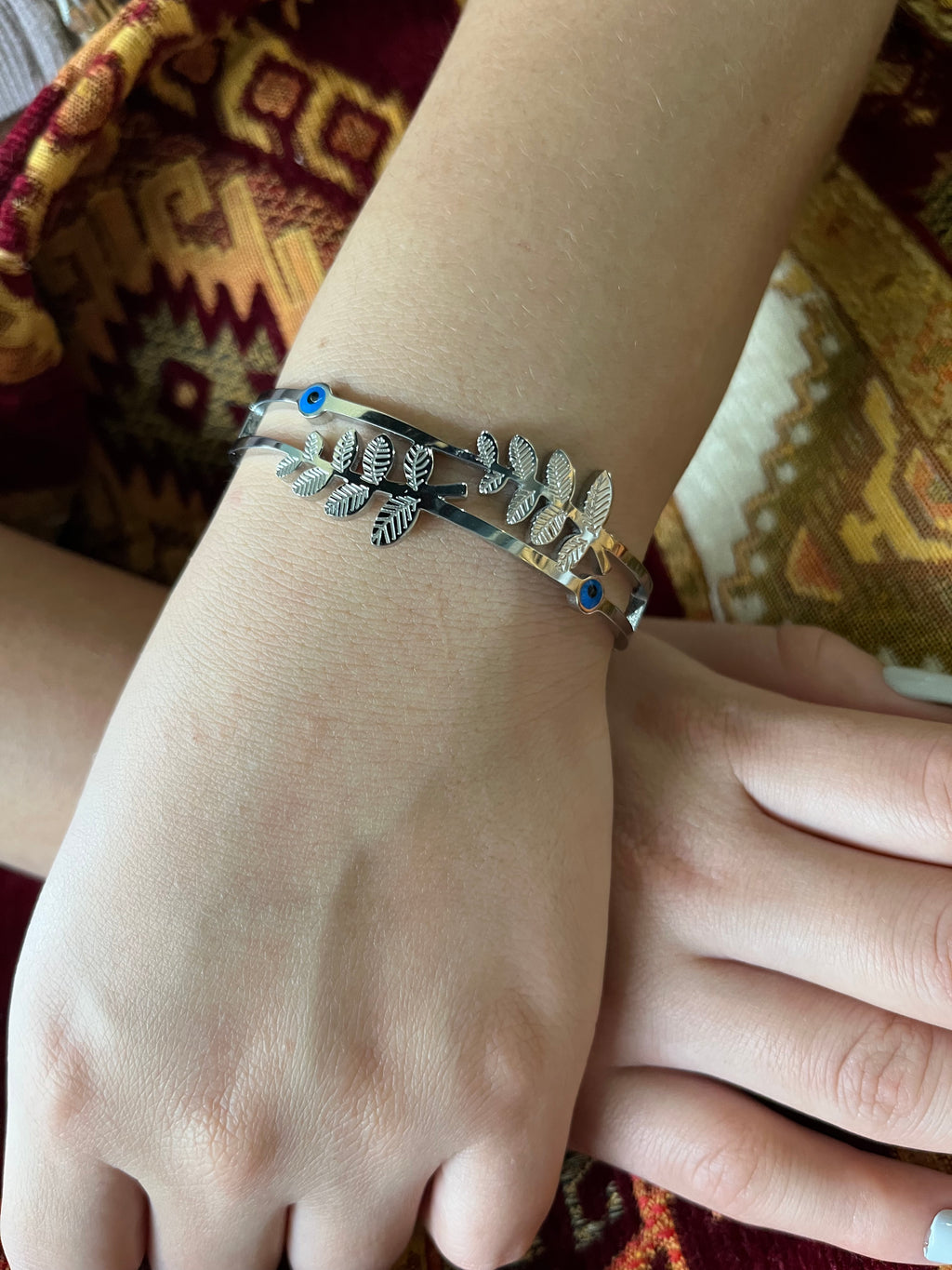 Stainless Steel Leaf Bracelet - SCBR2N11 - BUJIX