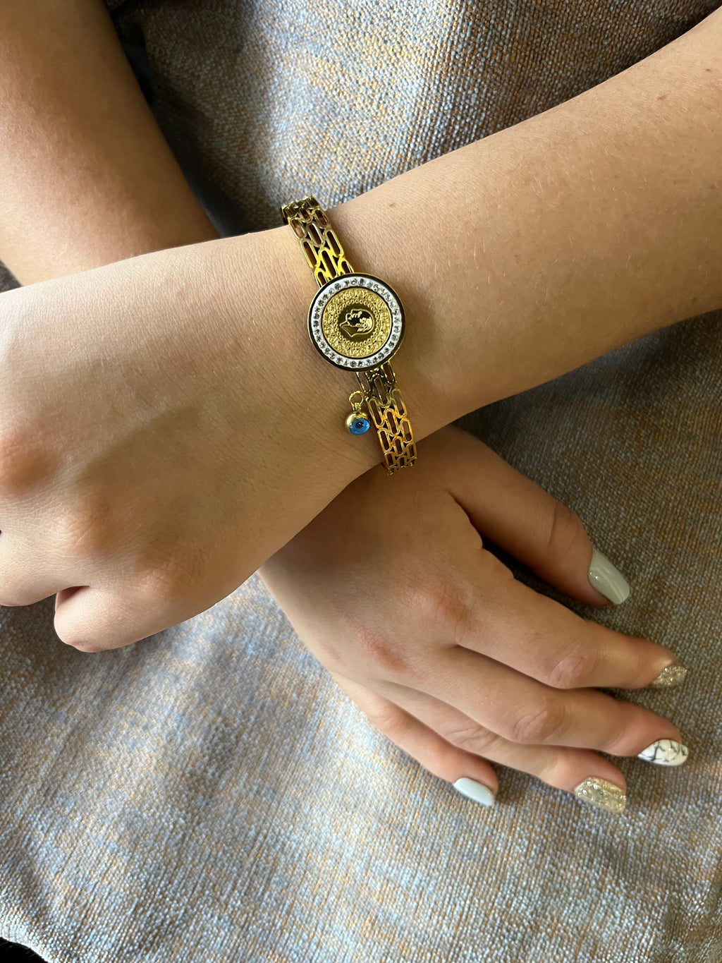 Stainless Steel Bracelet with Evil Eye - SCBR3N07 - BUJIX