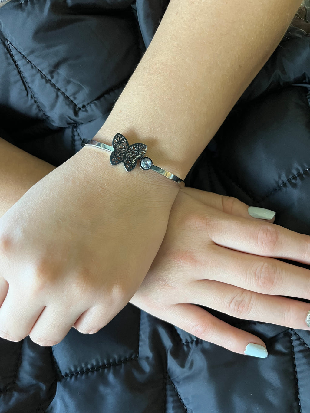 Stainless Steel Butterfly Bracelet - SCBR4N01 - BUJIX