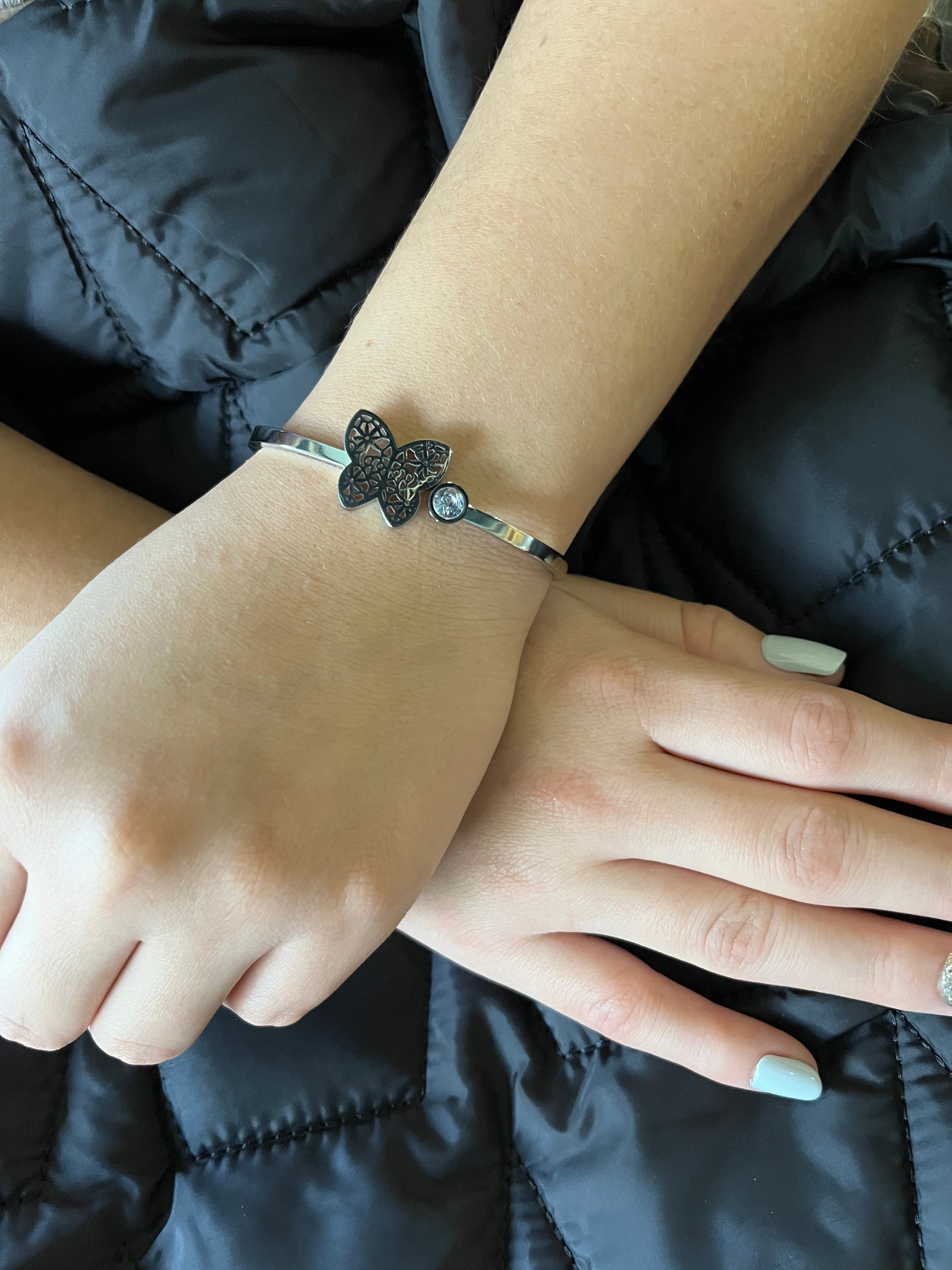 Stainless Steel Butterfly Bracelet - SCBR4N01 - BUJIX