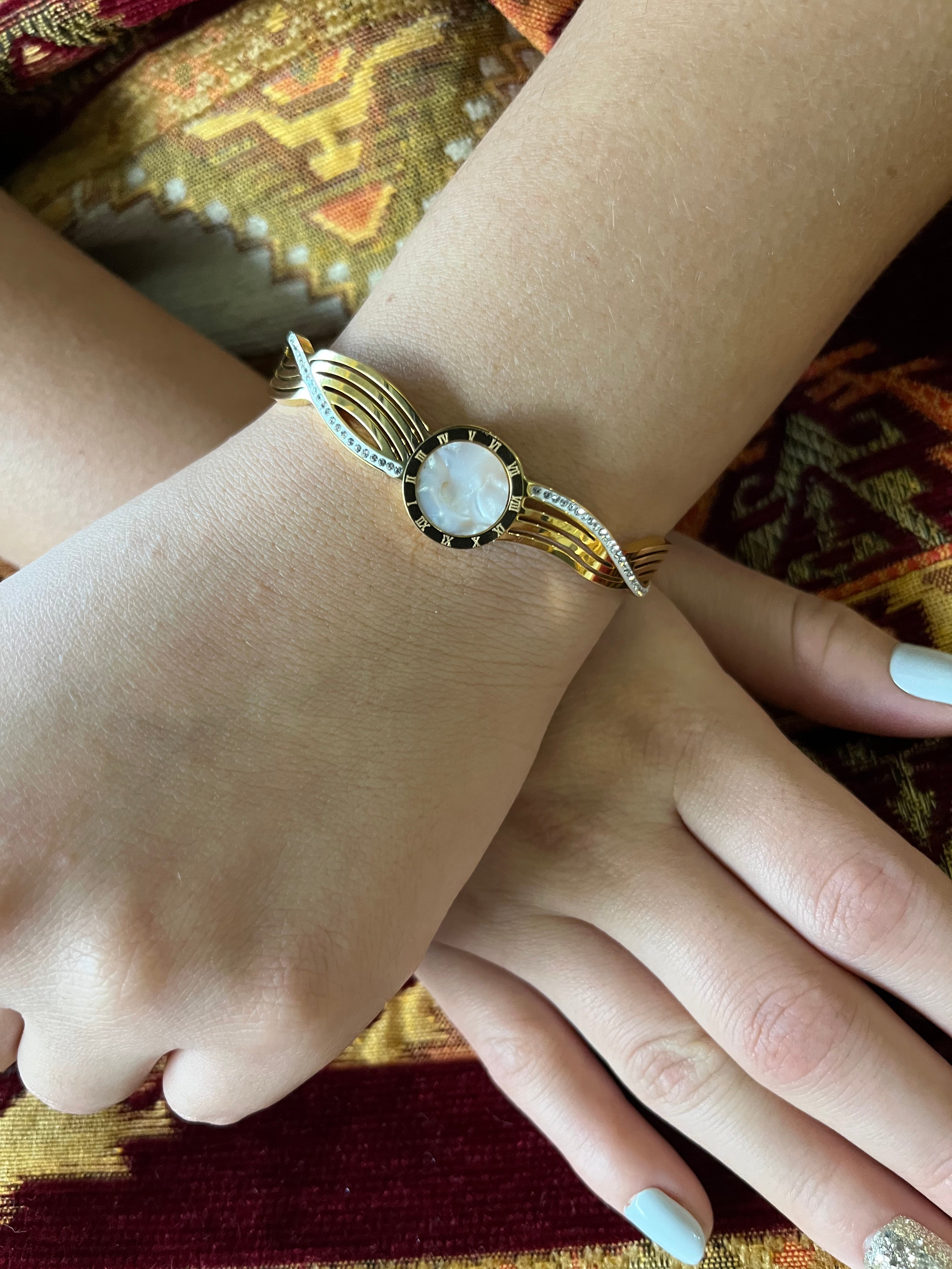 Stainless Steel Pearl Bracelet - SCBR4N02 - BUJIX