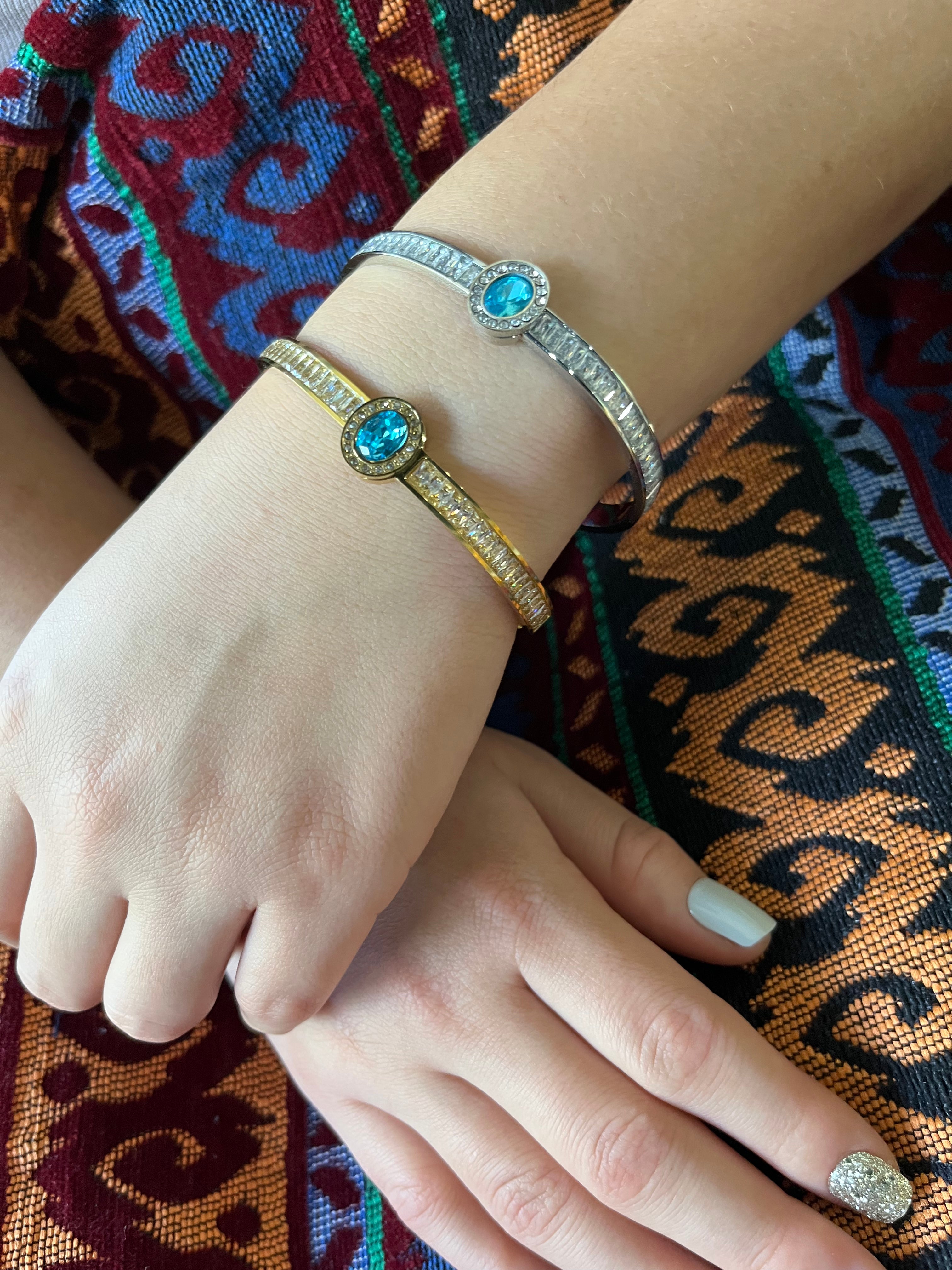 Stainless Steel Bracelet with Turquoise Stone - SCBR4N10 - BUJIX