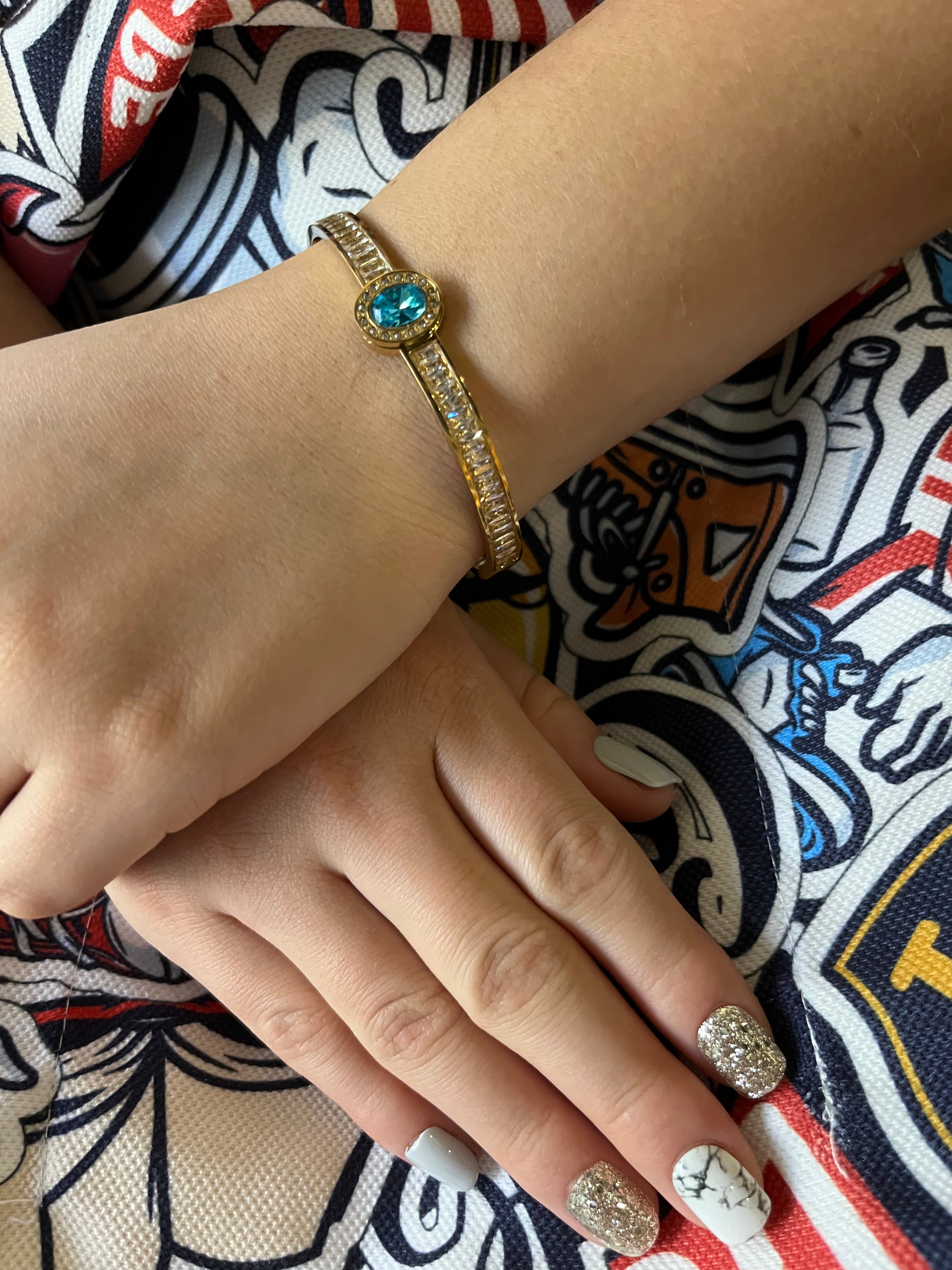 Stainless Steel Bracelet with Turquoise Stone - SCBR4N10 - BUJIX