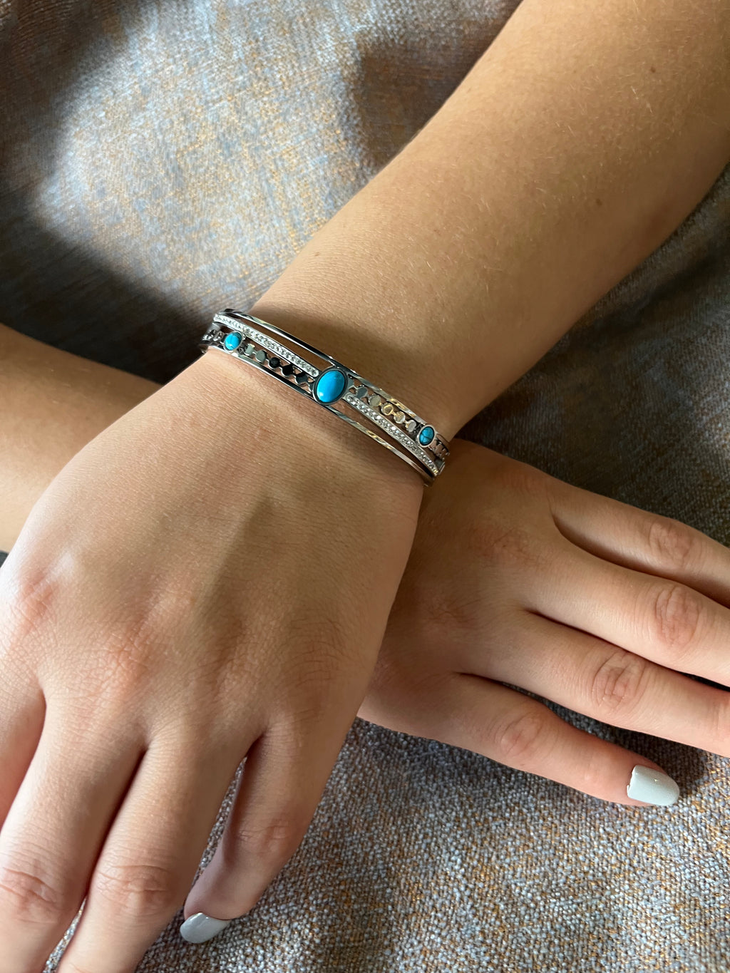 Stainless Steel Paved Zircon Bracelet with Turquoise Stone - SCBR5N07 - BUJIX