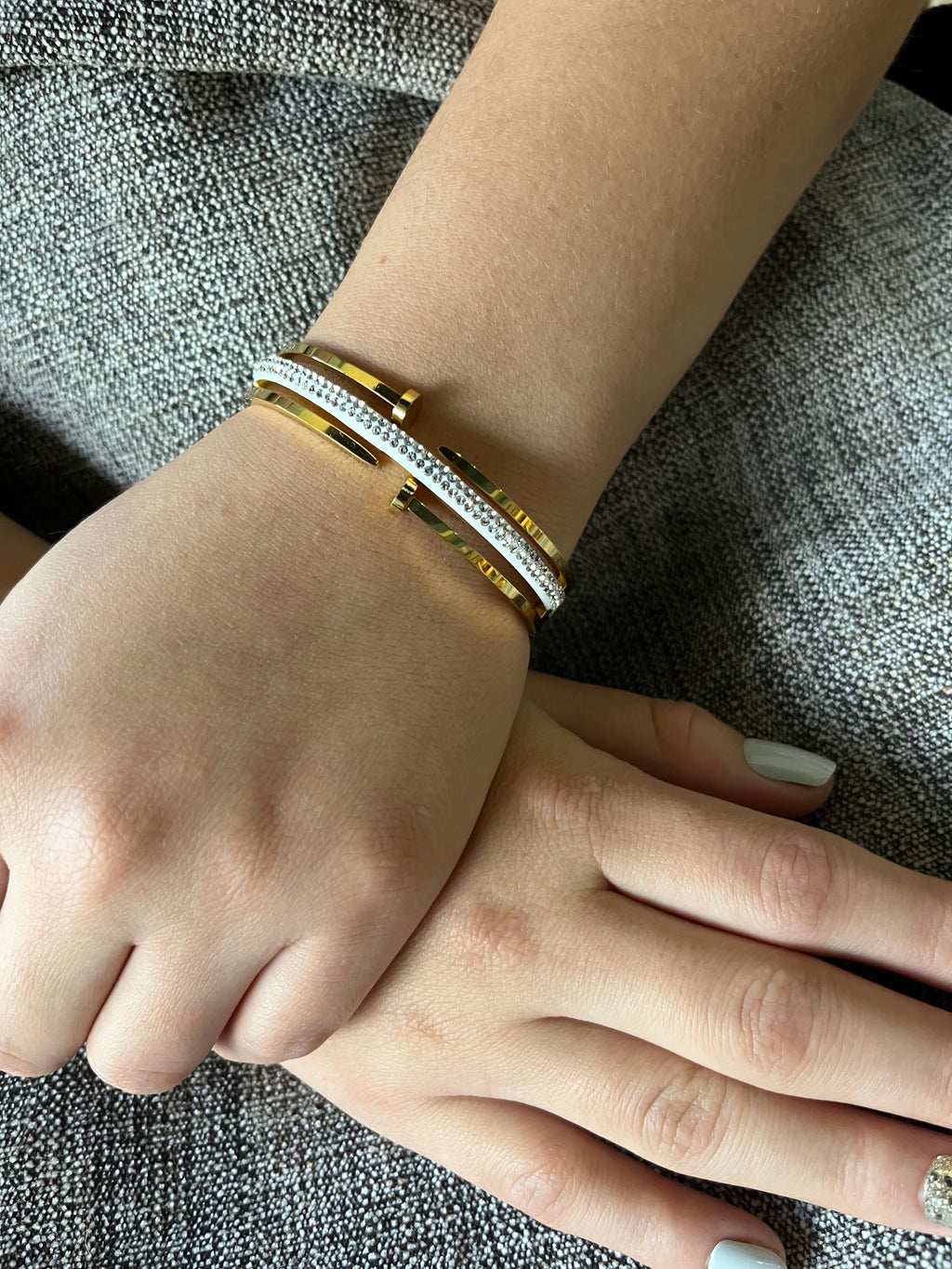 Stainless Steel Pave Bracelet with Zircon - SCBR6N01 - BUJIX