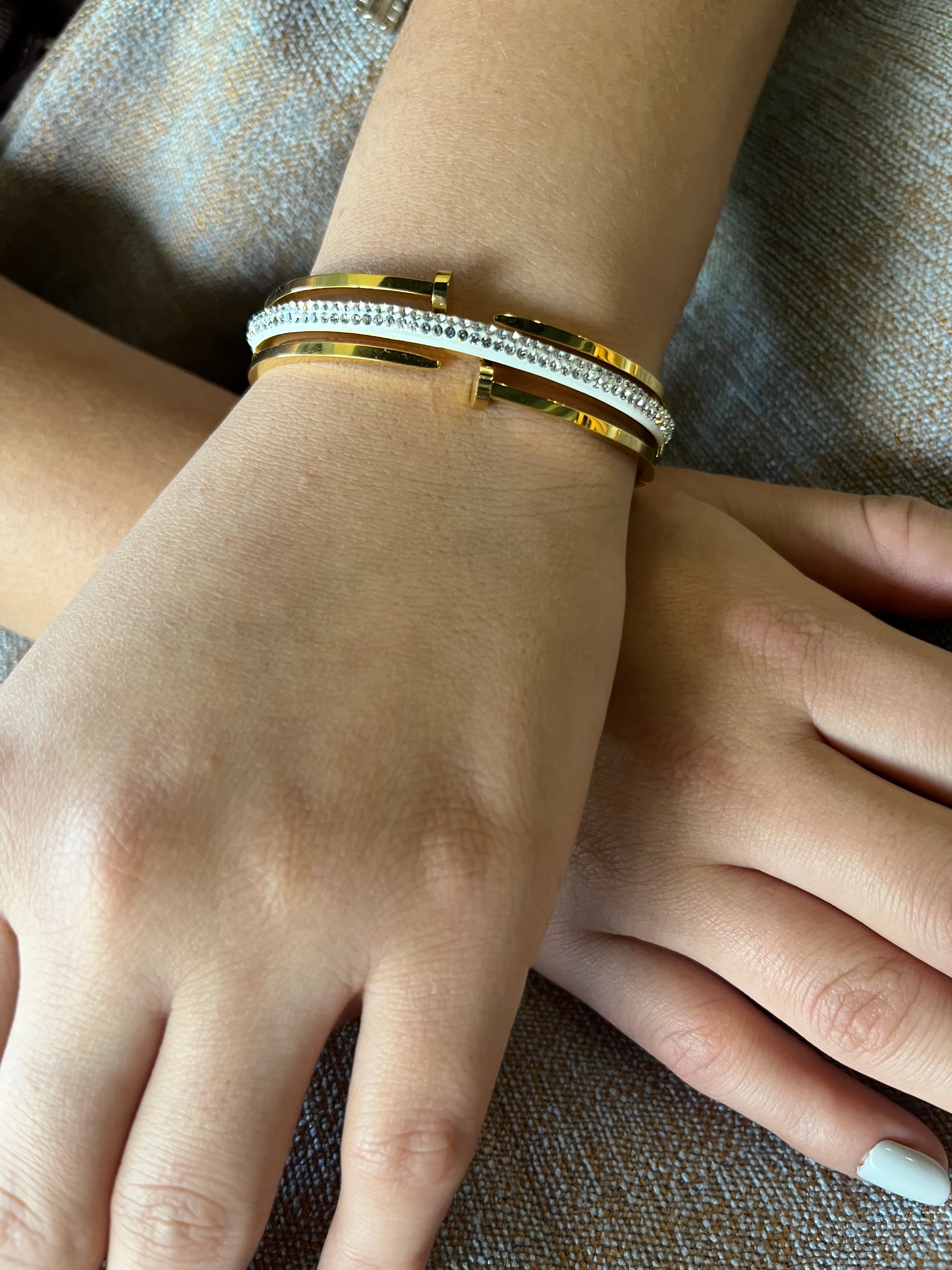 Stainless Steel Pave Bracelet with Zircon - SCBR6N01 - BUJIX