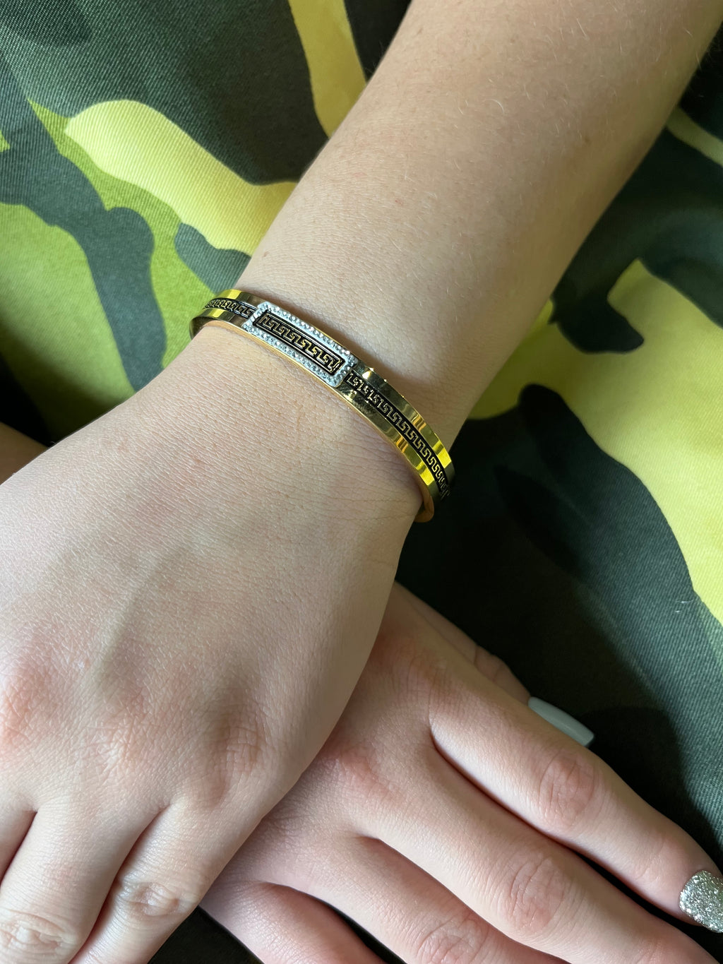 Stainless Steel Bangle Bracelet - SCBR6N09 - BUJIX