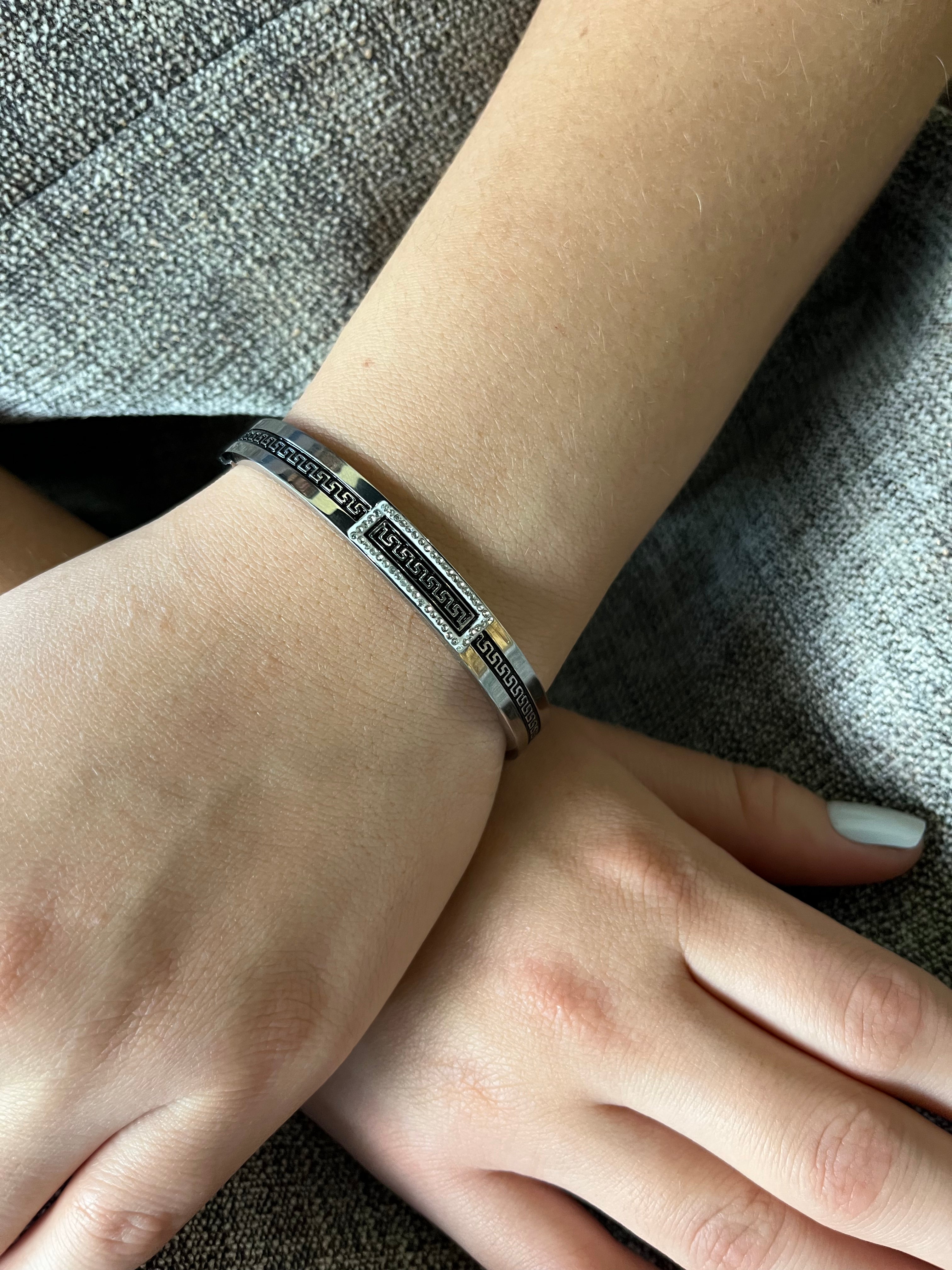 Stainless Steel Bangle Bracelet - SCBR6N09 - BUJIX