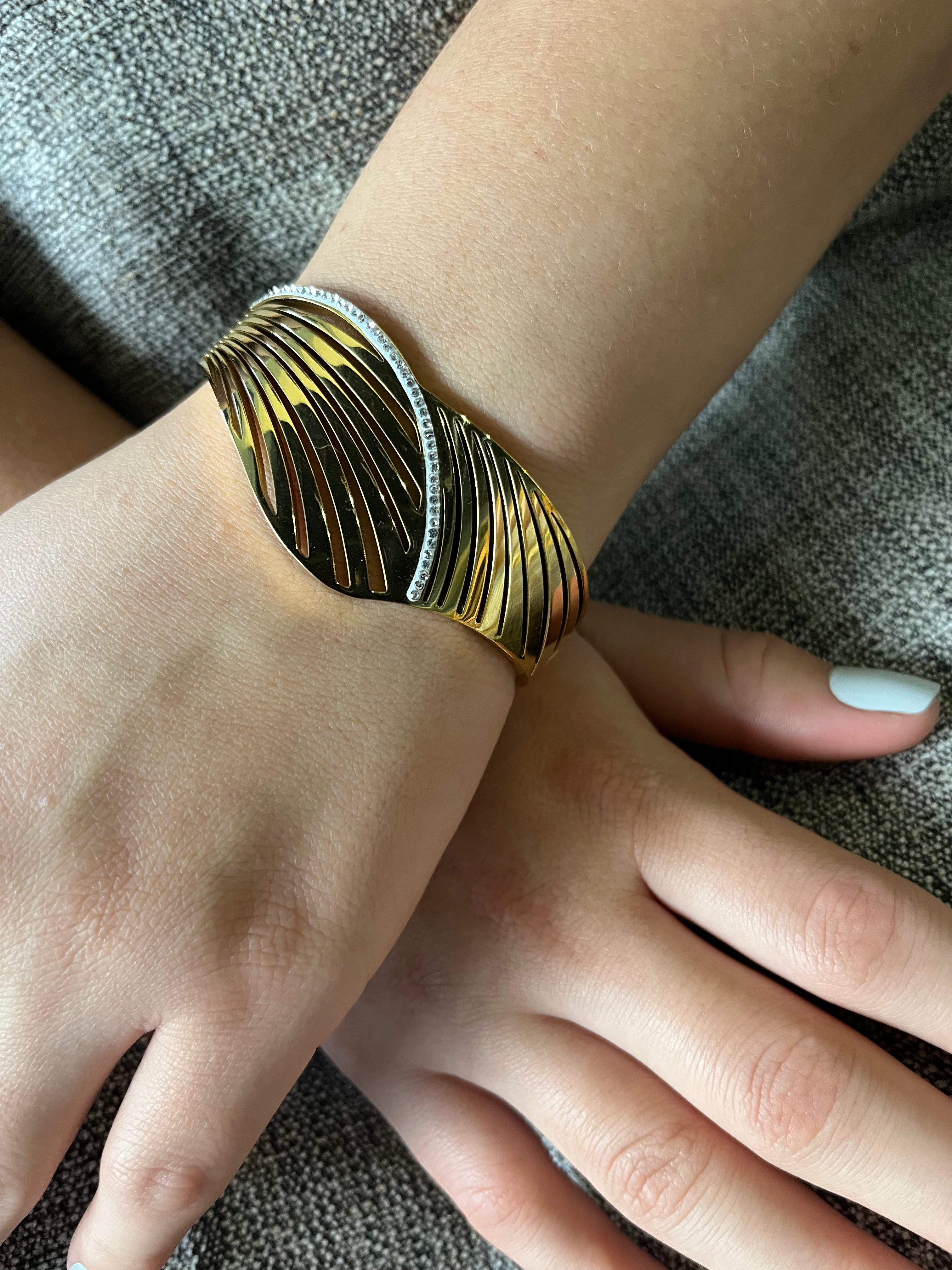 Stainless Steel Bangle Boho Bracelet - SCBR6N10 - BUJIX