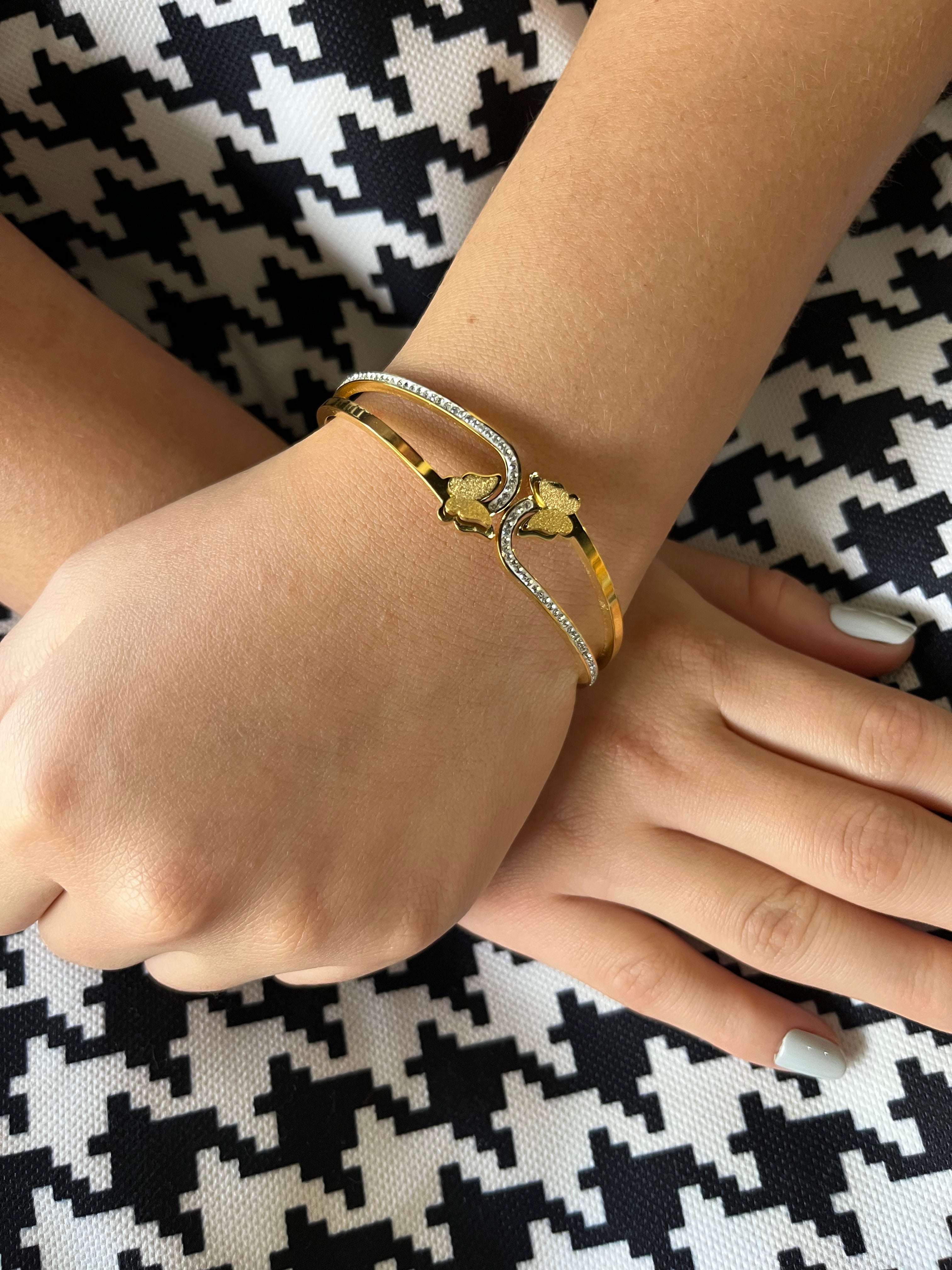 Stainless Steel Butterfly Bracelet - SCBR7N02 - BUJIX