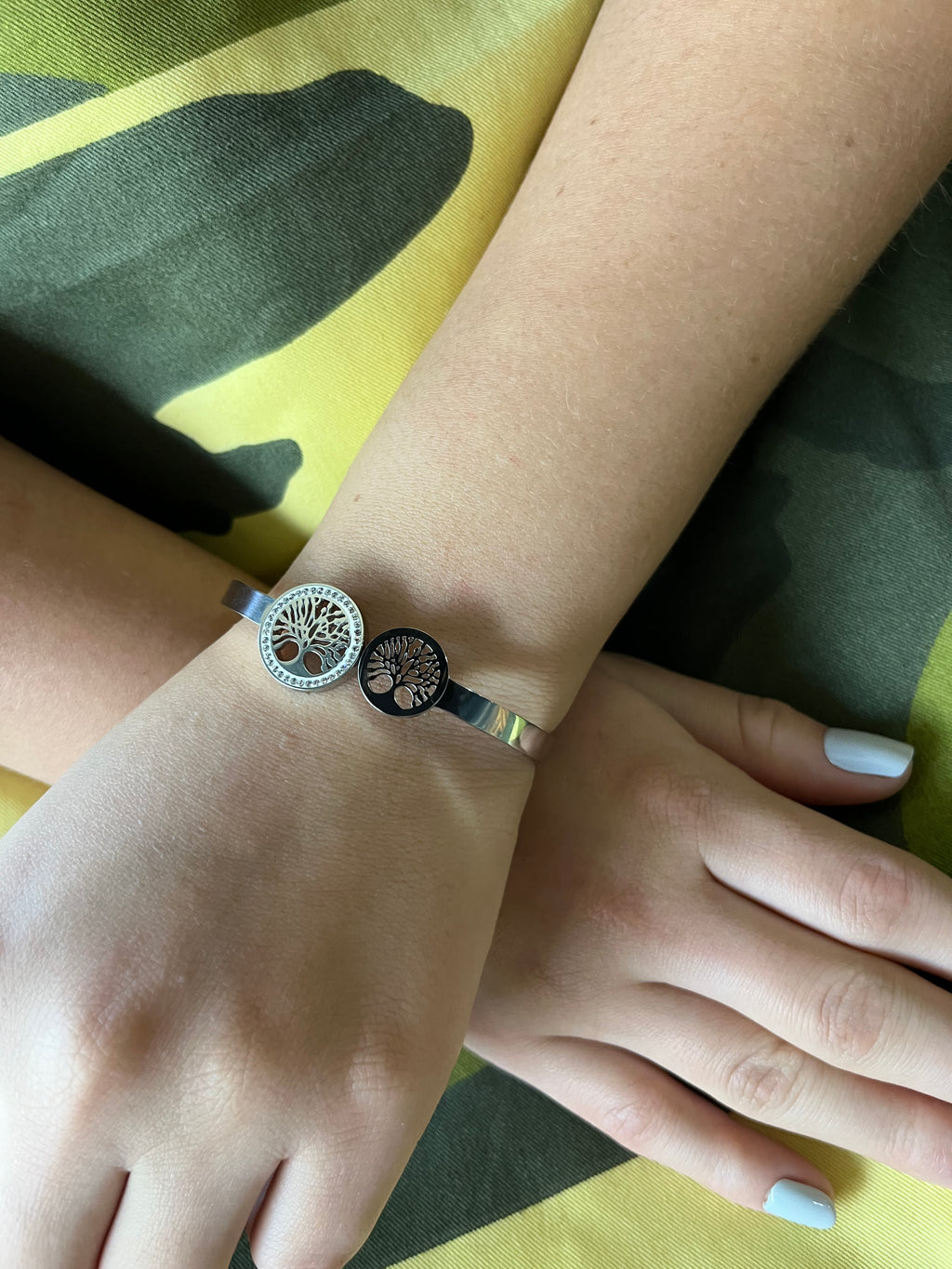 Stainless Steel Tree of Life Bracelet - SCBR7N03 - BUJIX