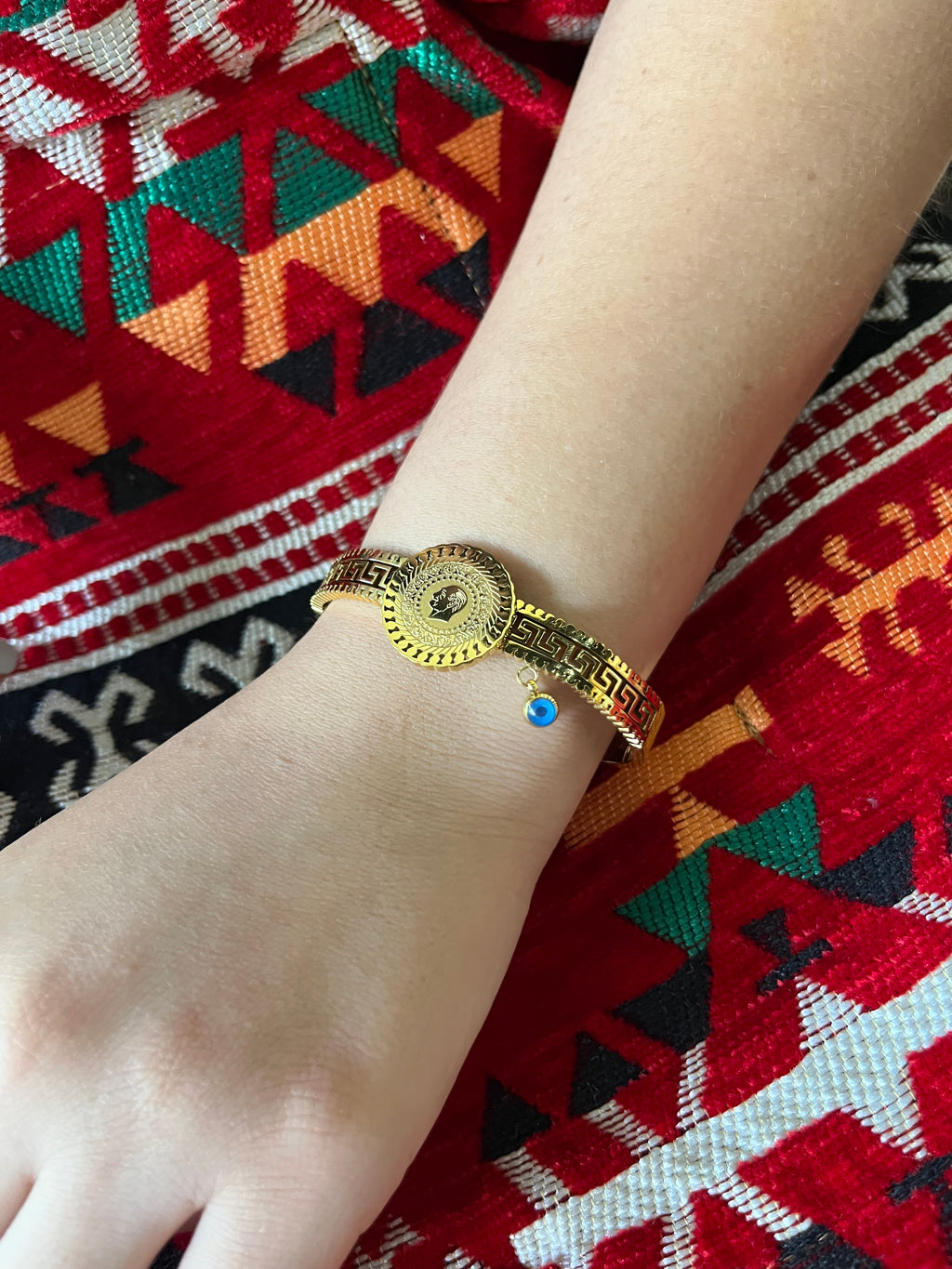 Stainless Steel Bangle Bracelet - SCBR7N04 - BUJIX