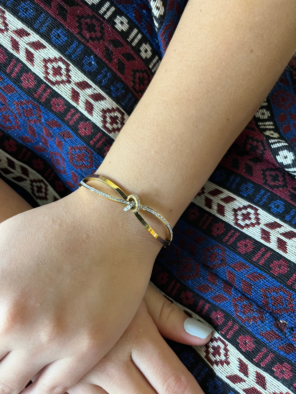 Stainless Steel Infinity Bracelet - SCBR7N08 - BUJIX