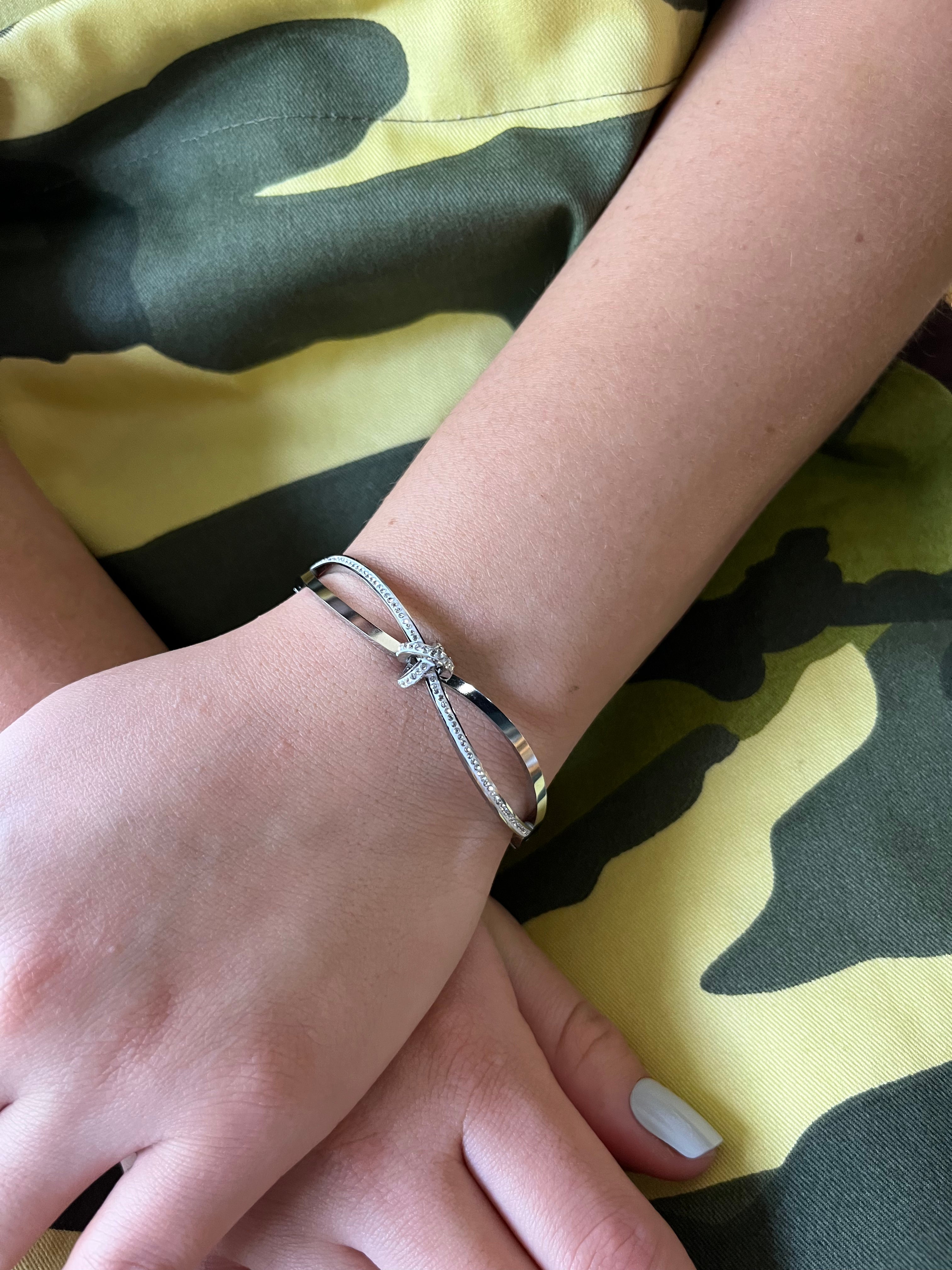 Stainless Steel Infinity Bracelet - SCBR7N08 - BUJIX