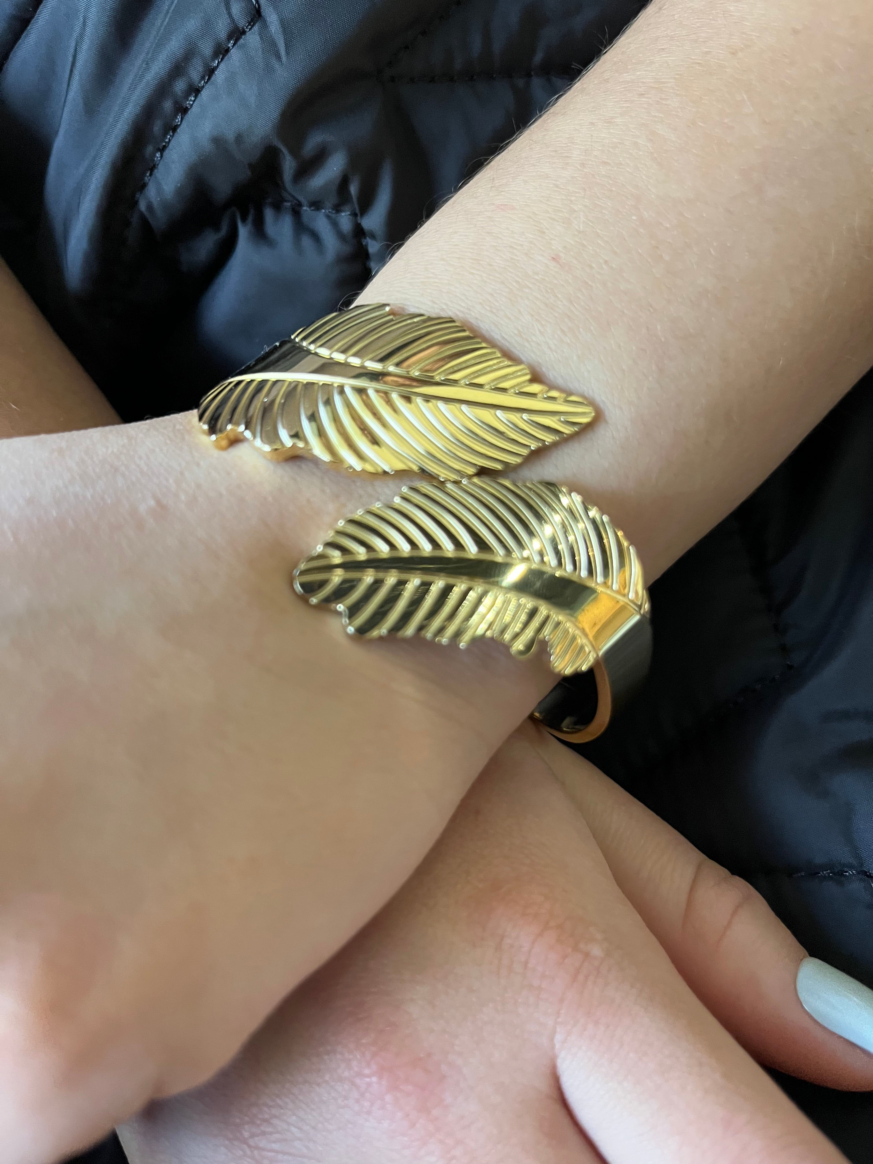 Stainless Steel Leaf Bracelet - SCBR7N10 - BUJIX