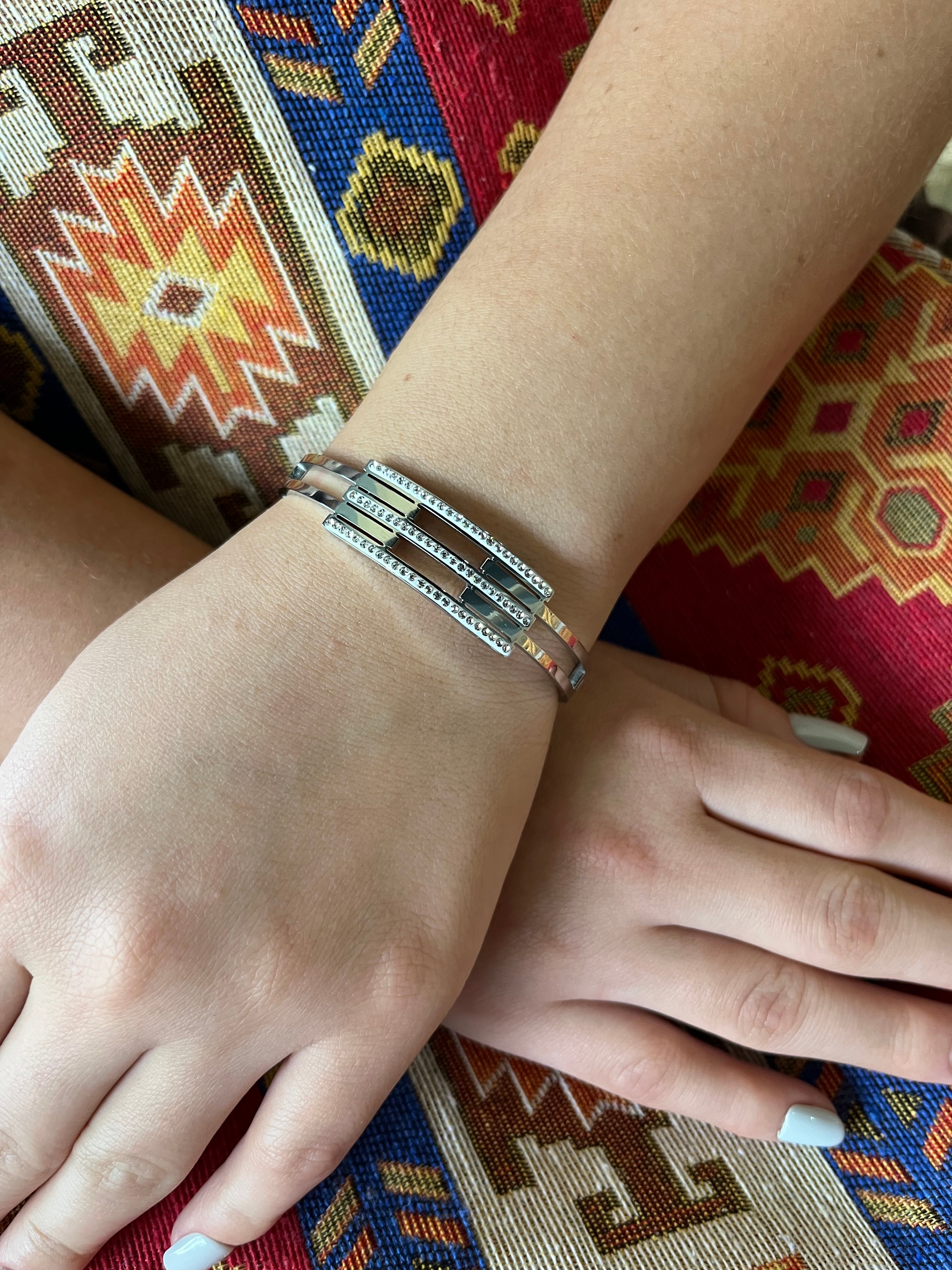 Stainless Steel Zircon Bracelet - SCBR8N02 - BUJIX