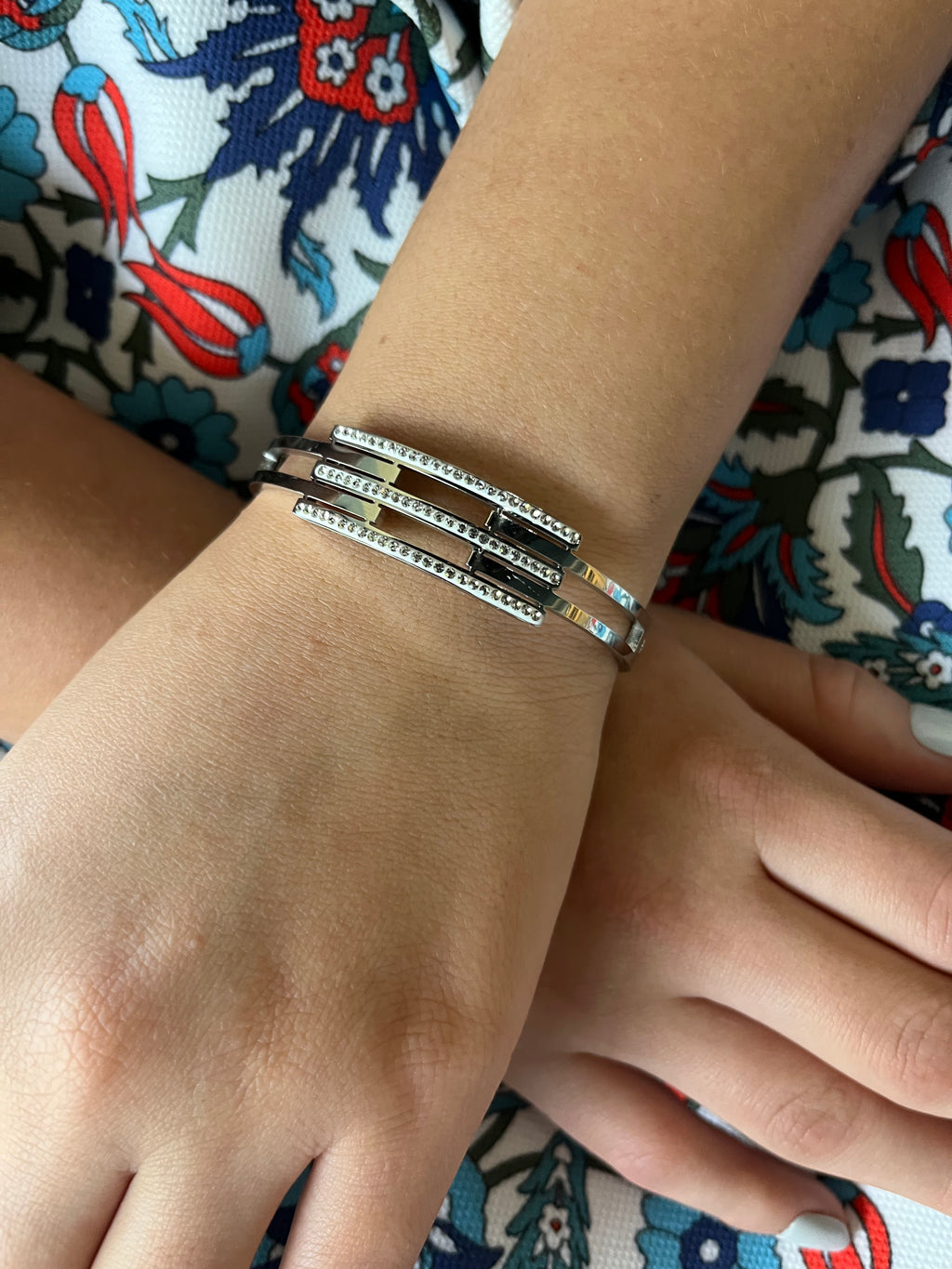 Stainless Steel Zircon Bracelet - SCBR8N02 - BUJIX