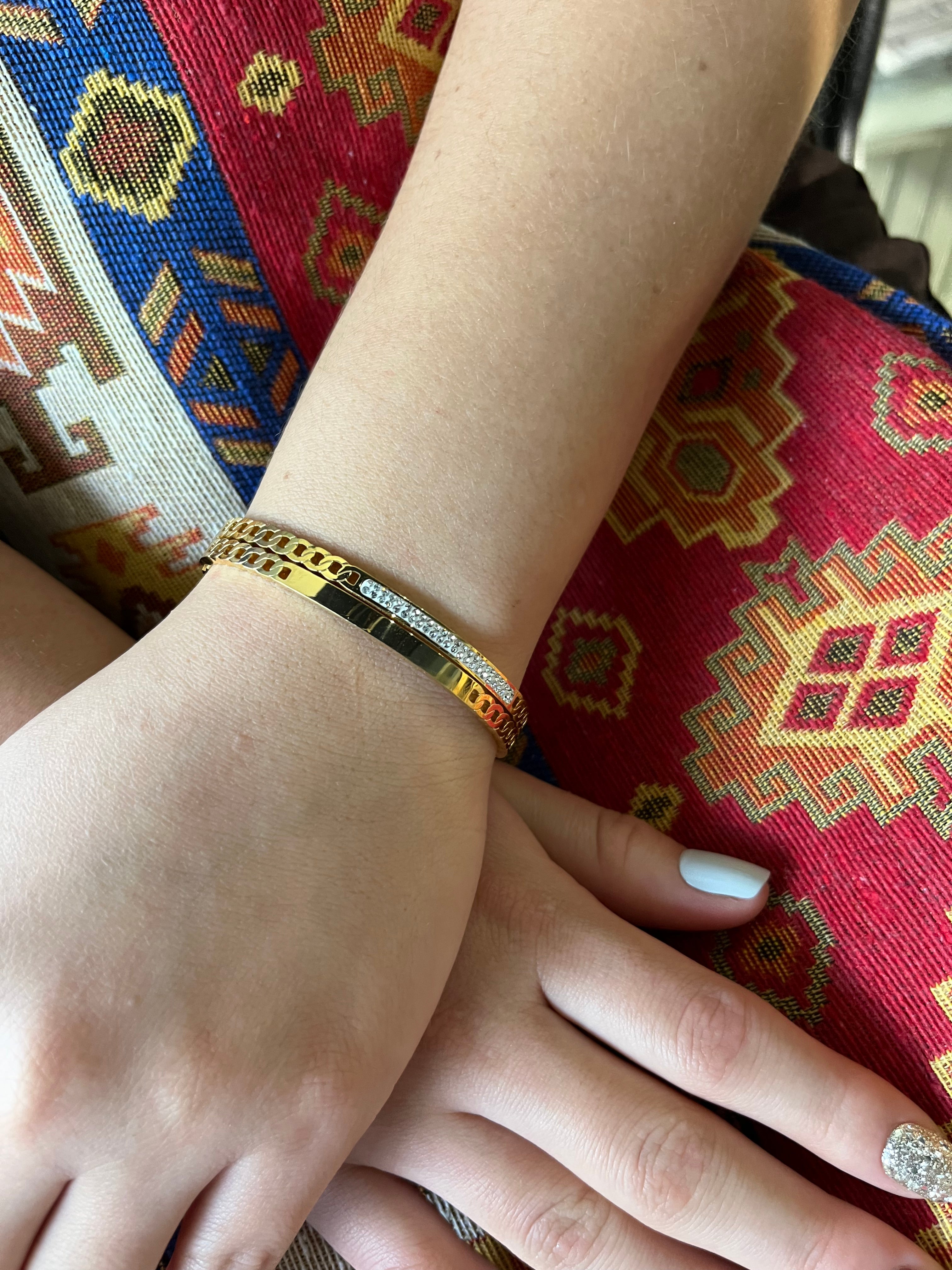 Stainless Steel Zircon Bangle Bracelet - SCBR8N03 - BUJIX