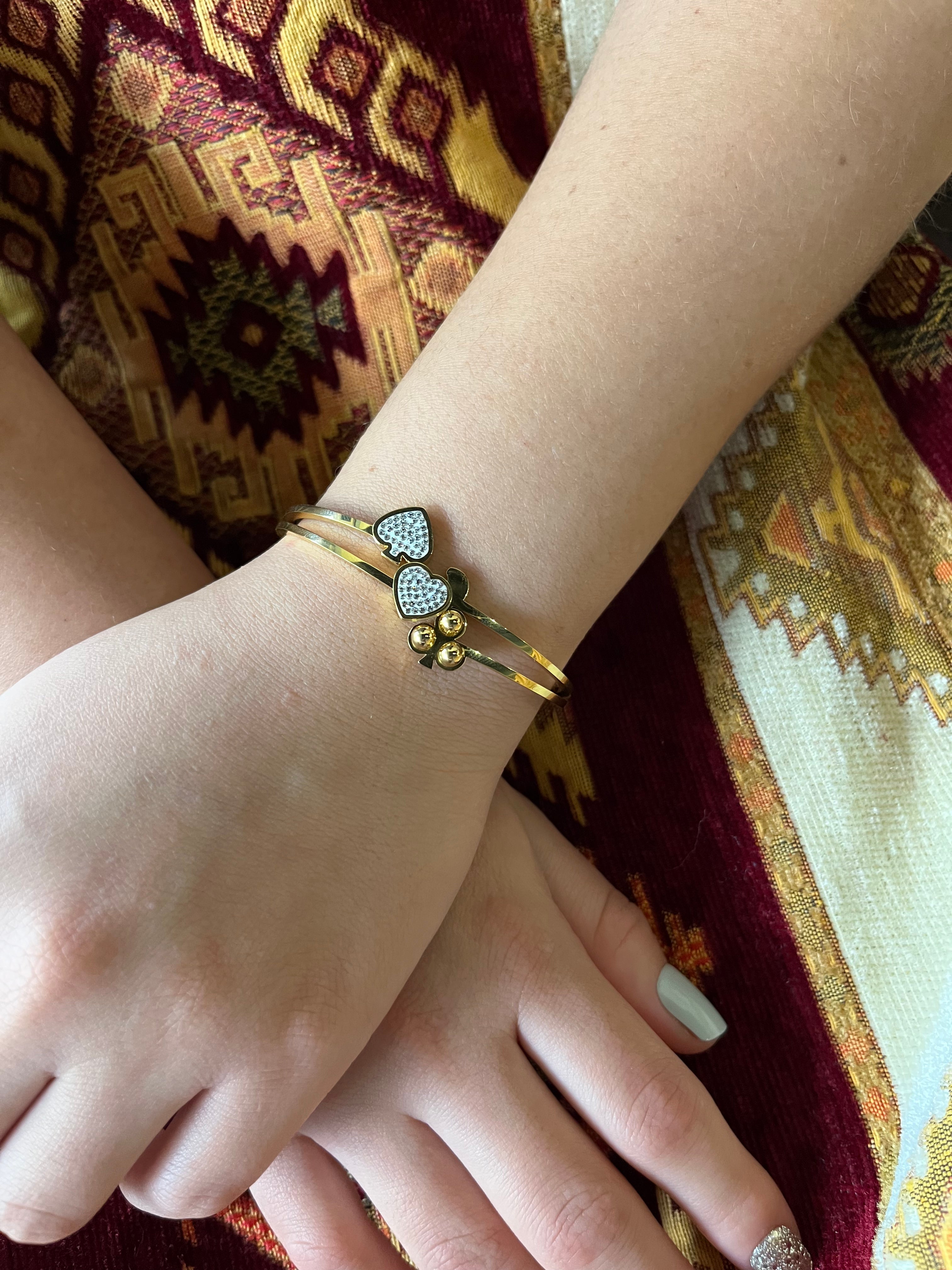 Stainless Steel Heart Bracelet - SCBR8N04 - BUJIX