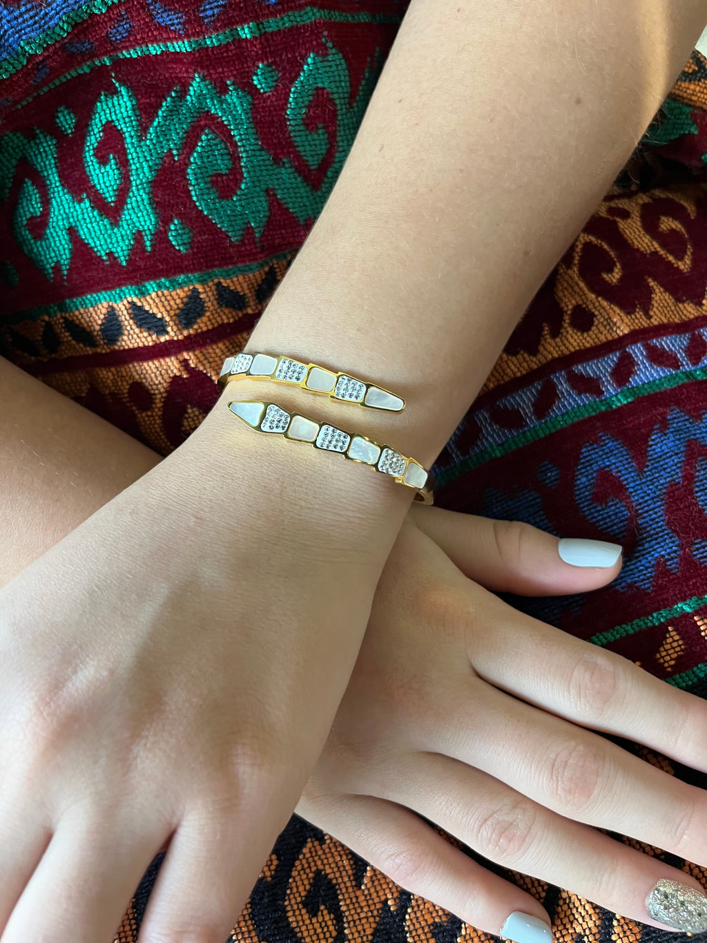 Stainless Steel Pearl Ornated Bracelet - SCBR8N05 - BUJIX