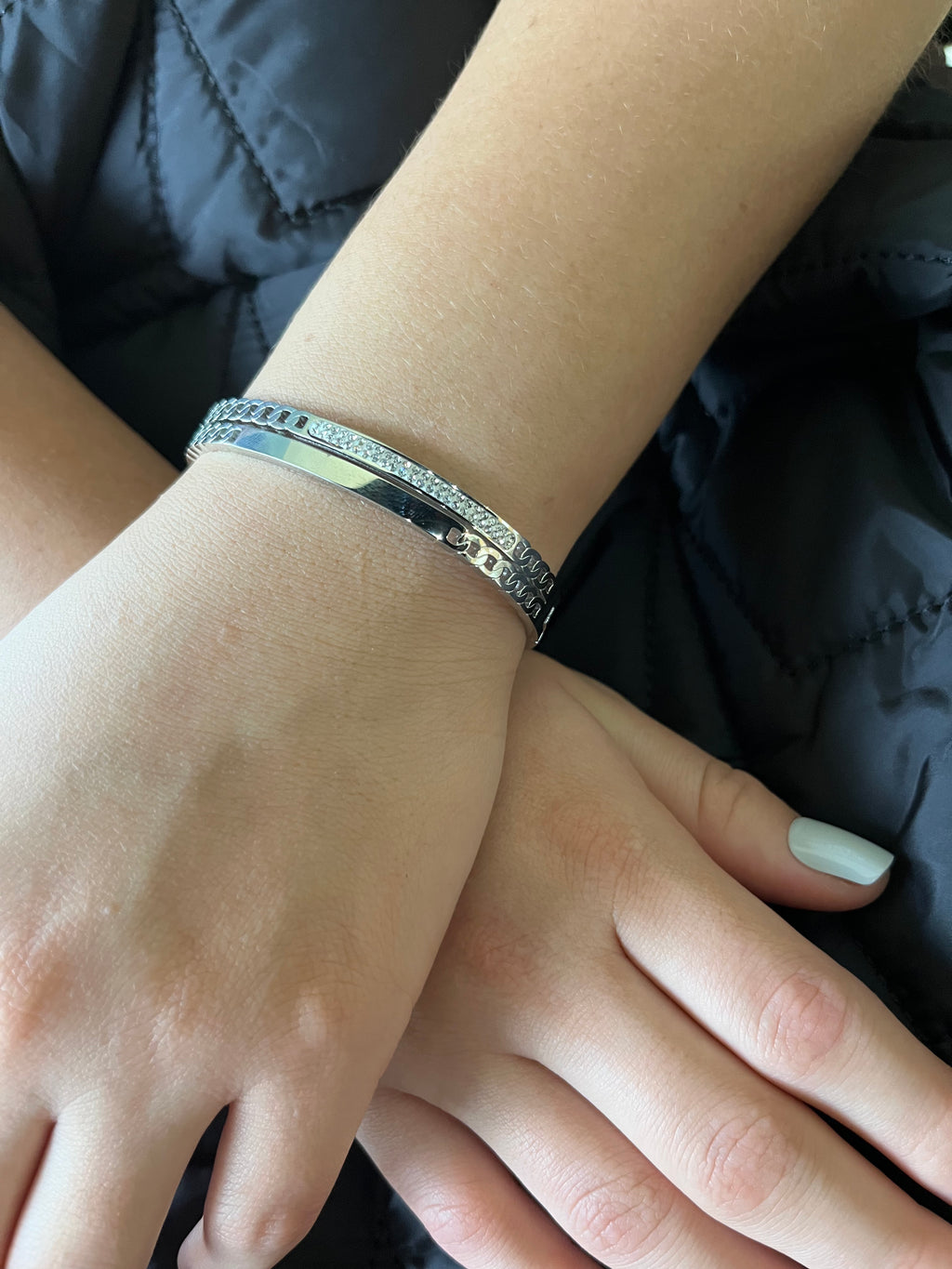 Stainless Steel Paved Zircon Bracelet - SCBR8N10 - BUJIX