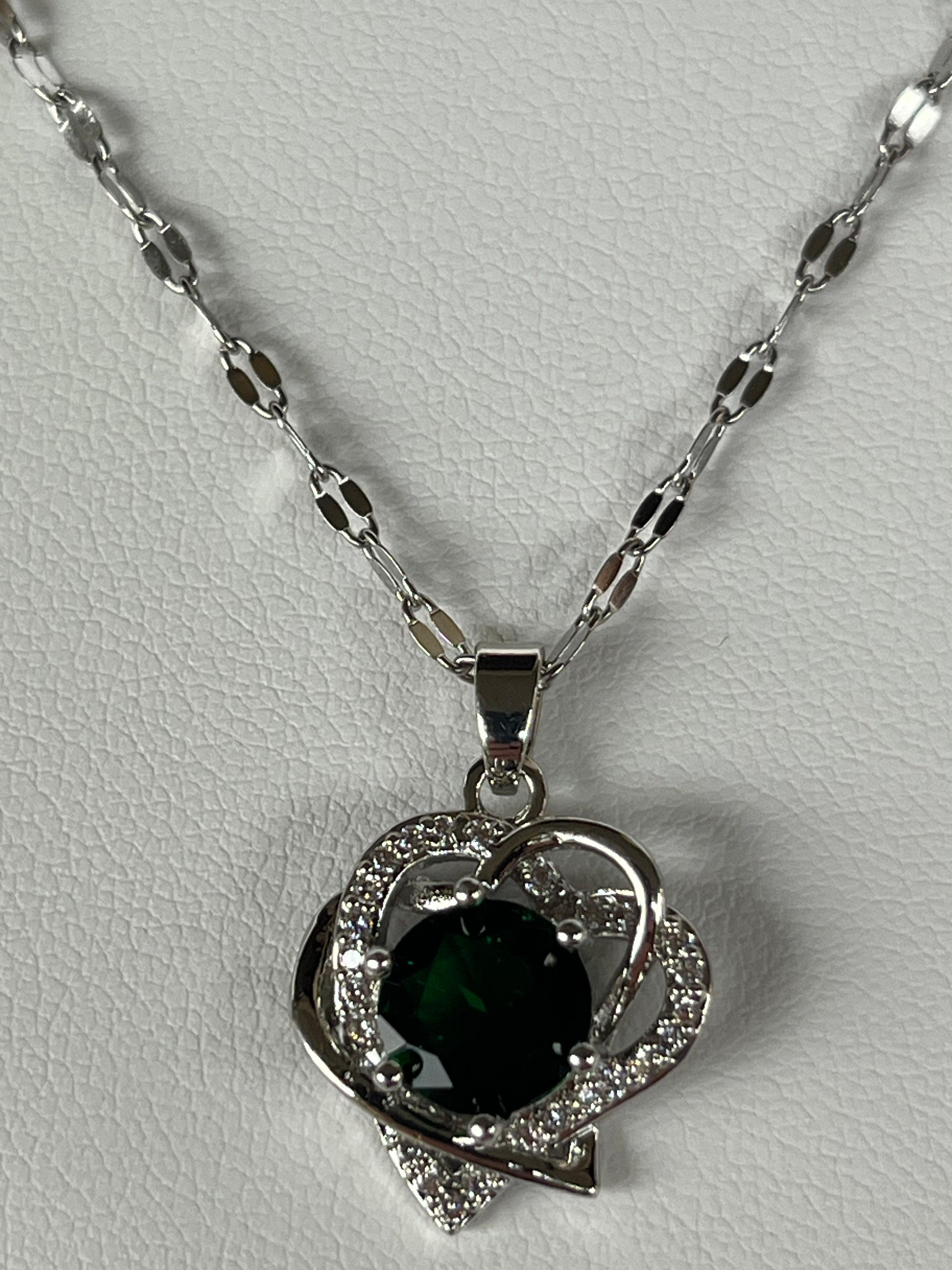 Stainless Steel Green Gemstone Necklace - BUJIX