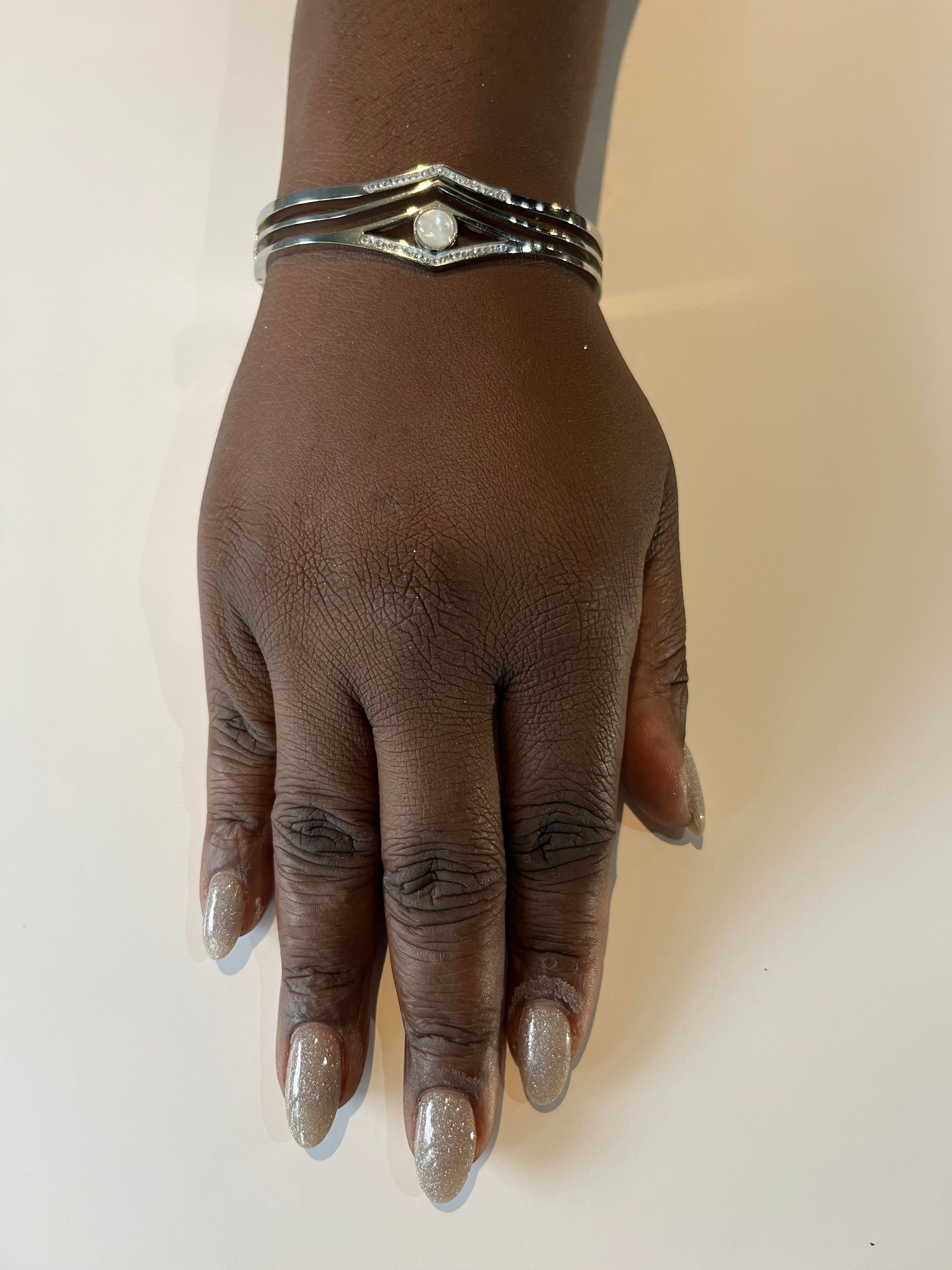 Stainless Steel Bracelet with Pearl Stone - SCBR5N10 - BUJIX