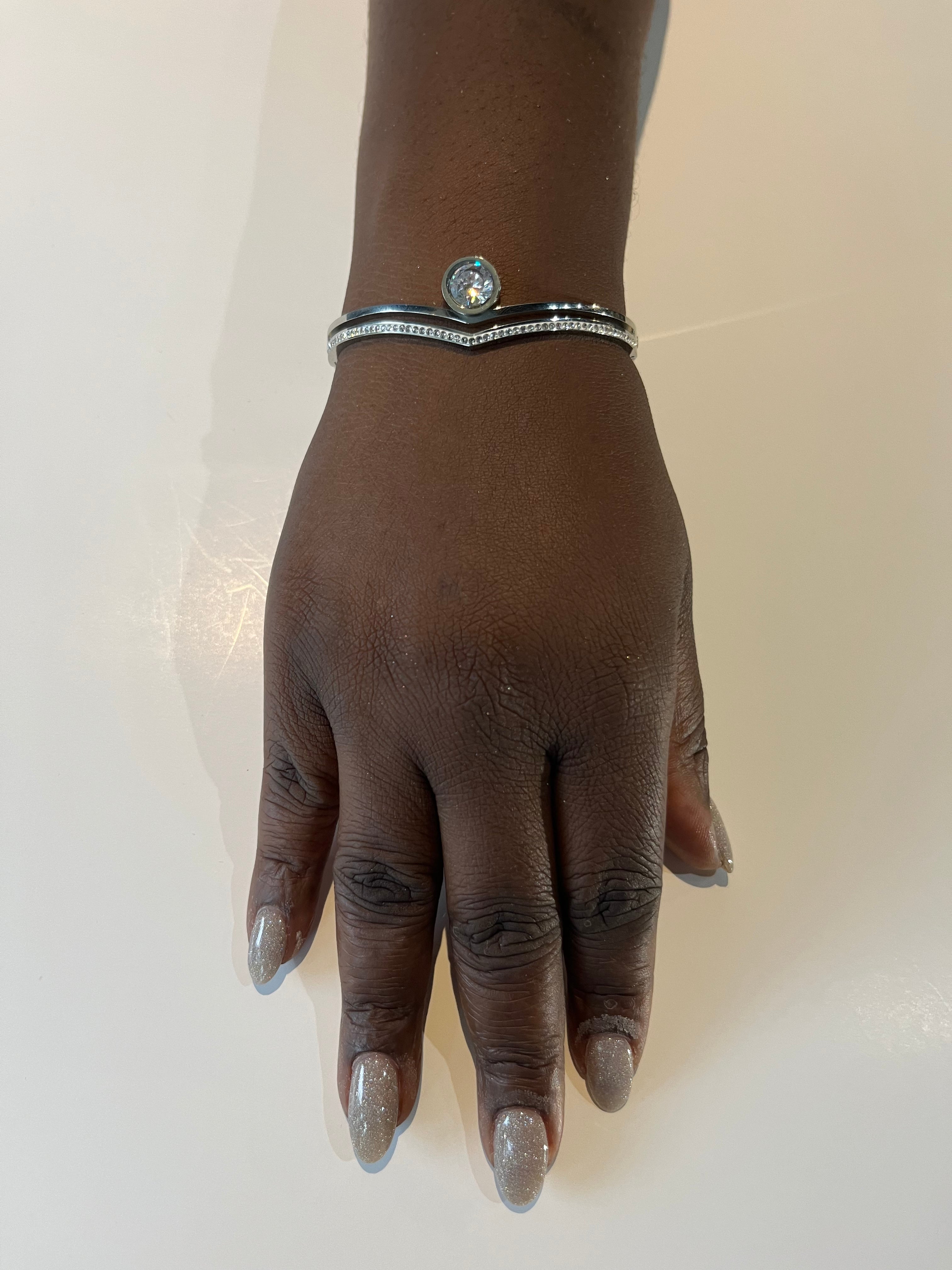 Stainless Steel Paved Zircon Bangle Bracelet - SCBR7N05 - BUJIX