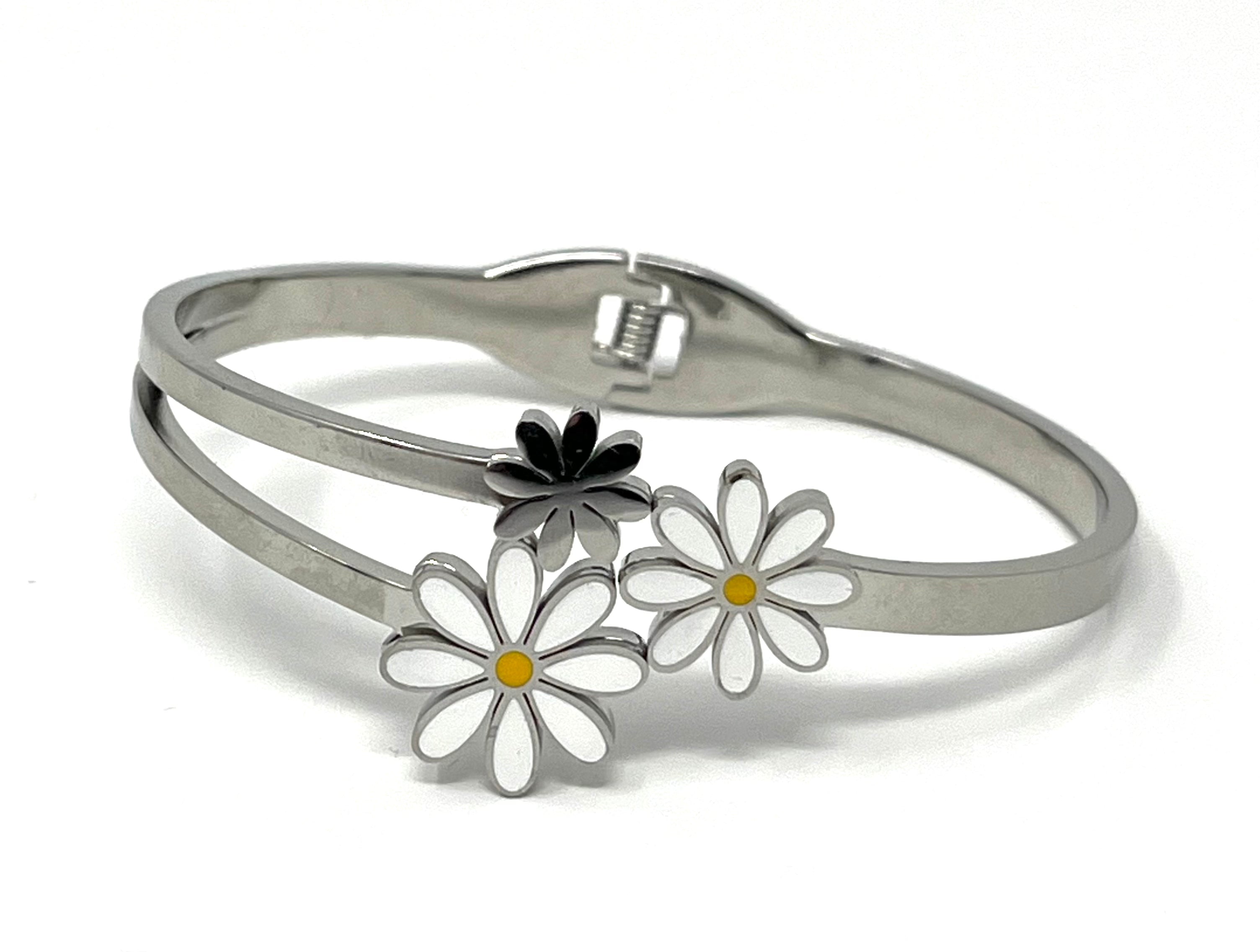 Stainless Steel Daisy Bracelet - SCBR1N3 - BUJIX