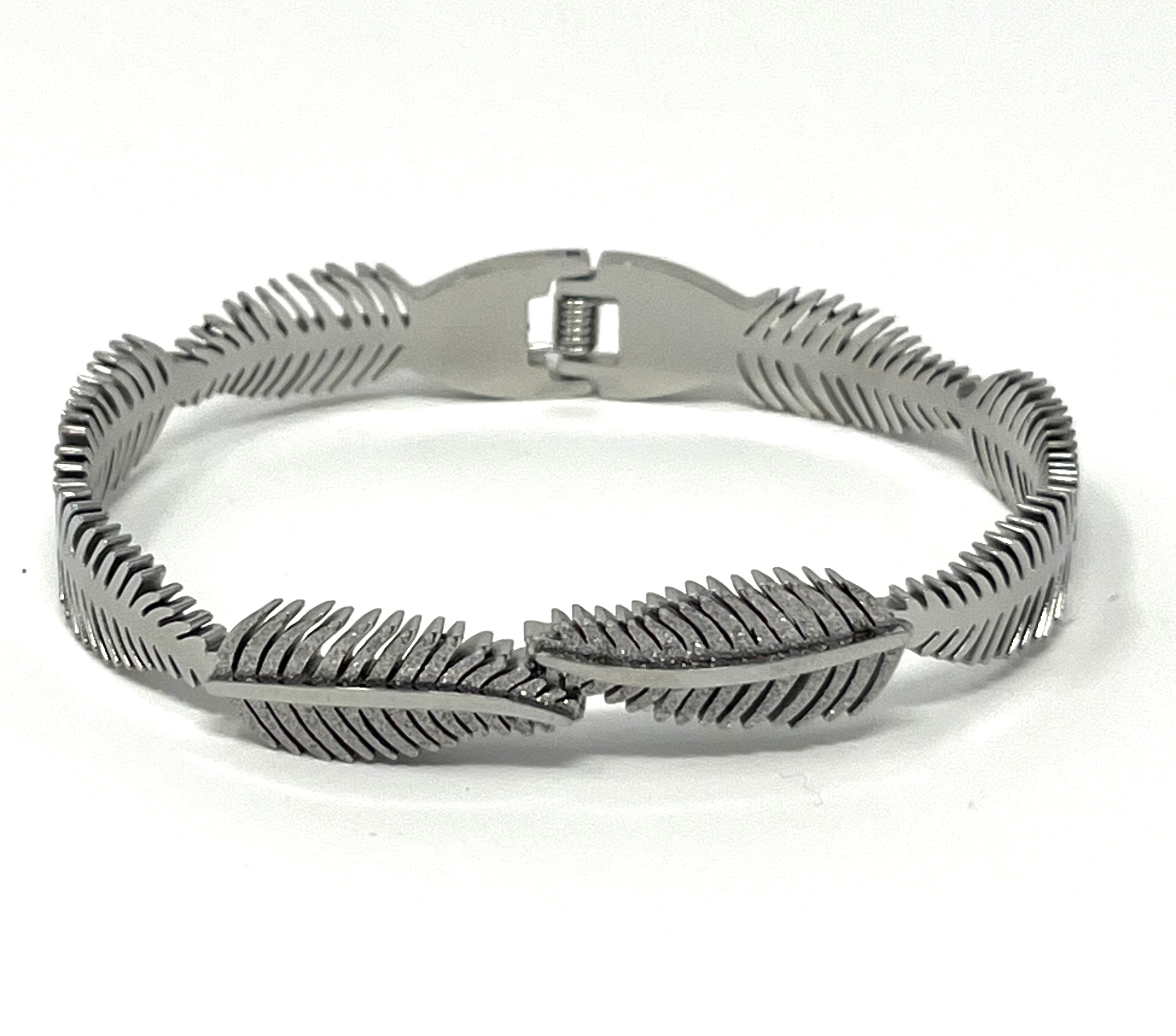 Stainless Steel Leaf Bracelet - SCBR2N6 - BUJIX