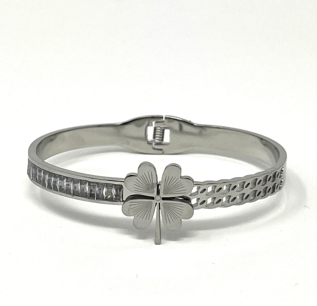 Stainless Steel Clover Bracelet - SCBR3N09 - BUJIX