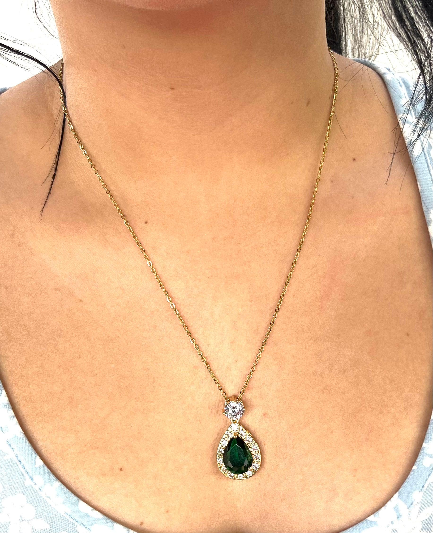 Stainless Steel Raindrop Green Gemstone Necklace - SNB011 - BUJIX