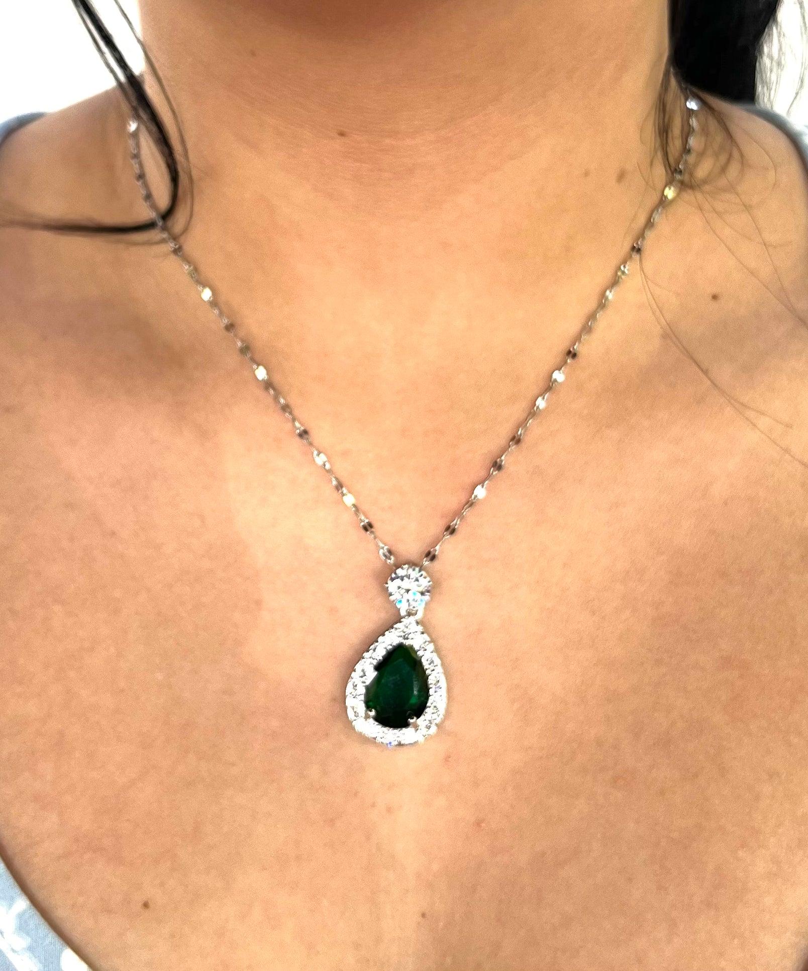 Stainless Steel Raindrop Green Gemstone Necklace - SNB011 - BUJIX