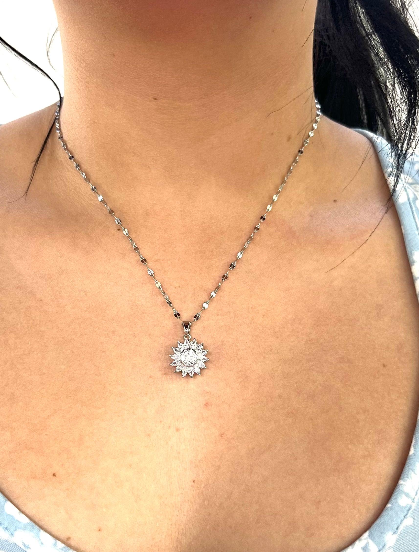 Stainless Steel Sunflower Necklace - SNB014 - BUJIX