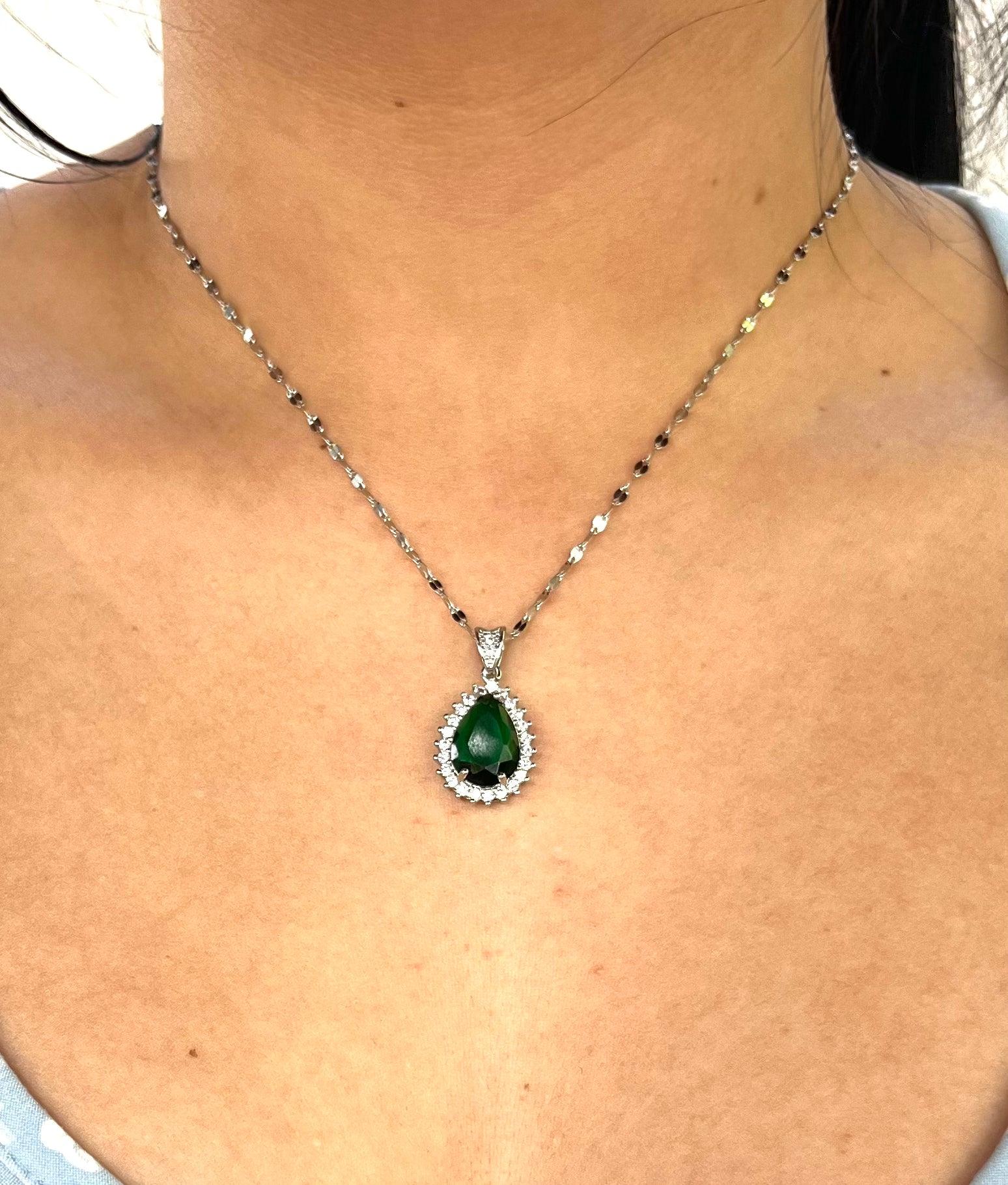 Stainless Steel Raindrop Green Gemstone Necklace - SNB008 - BUJIX
