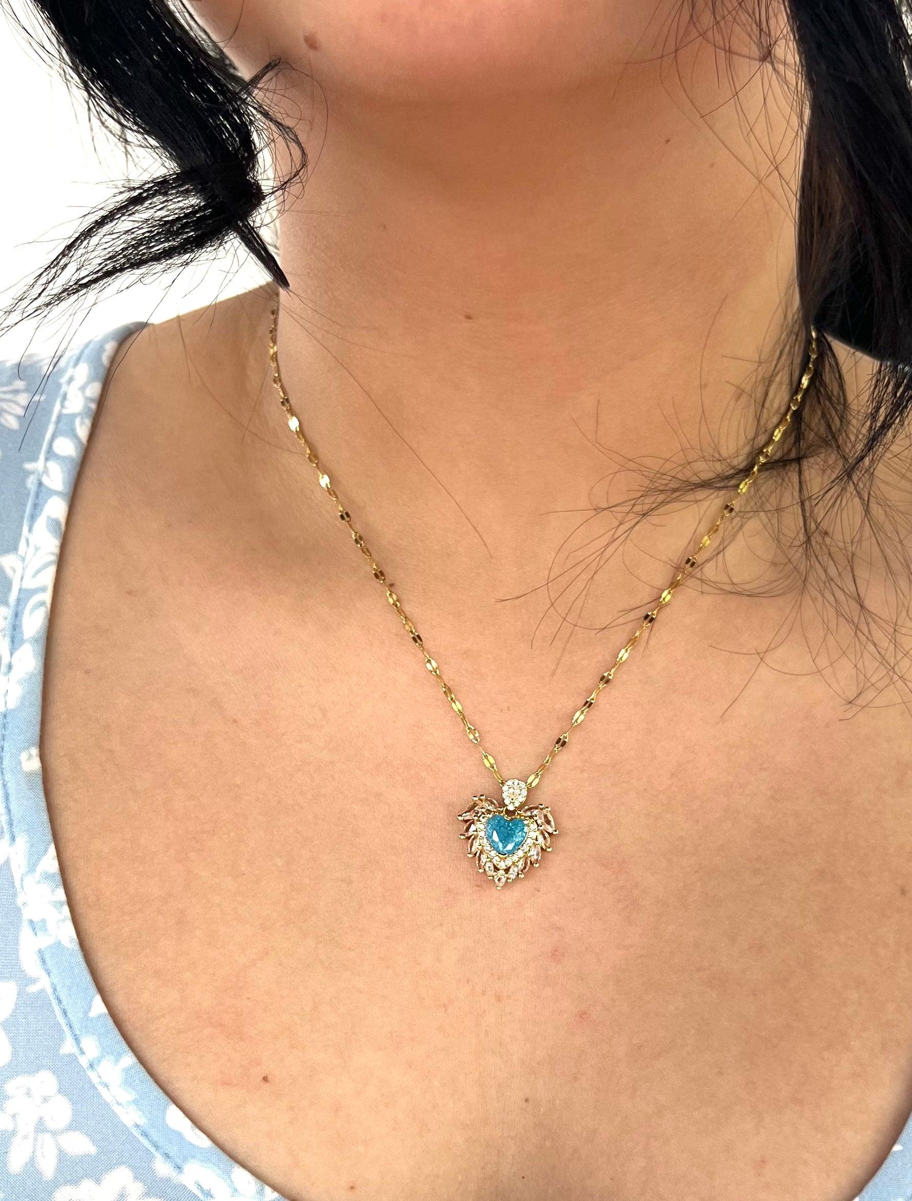 Stainless Steel Heart Shaped Pendant Necklace - SNC001 - BUJIX