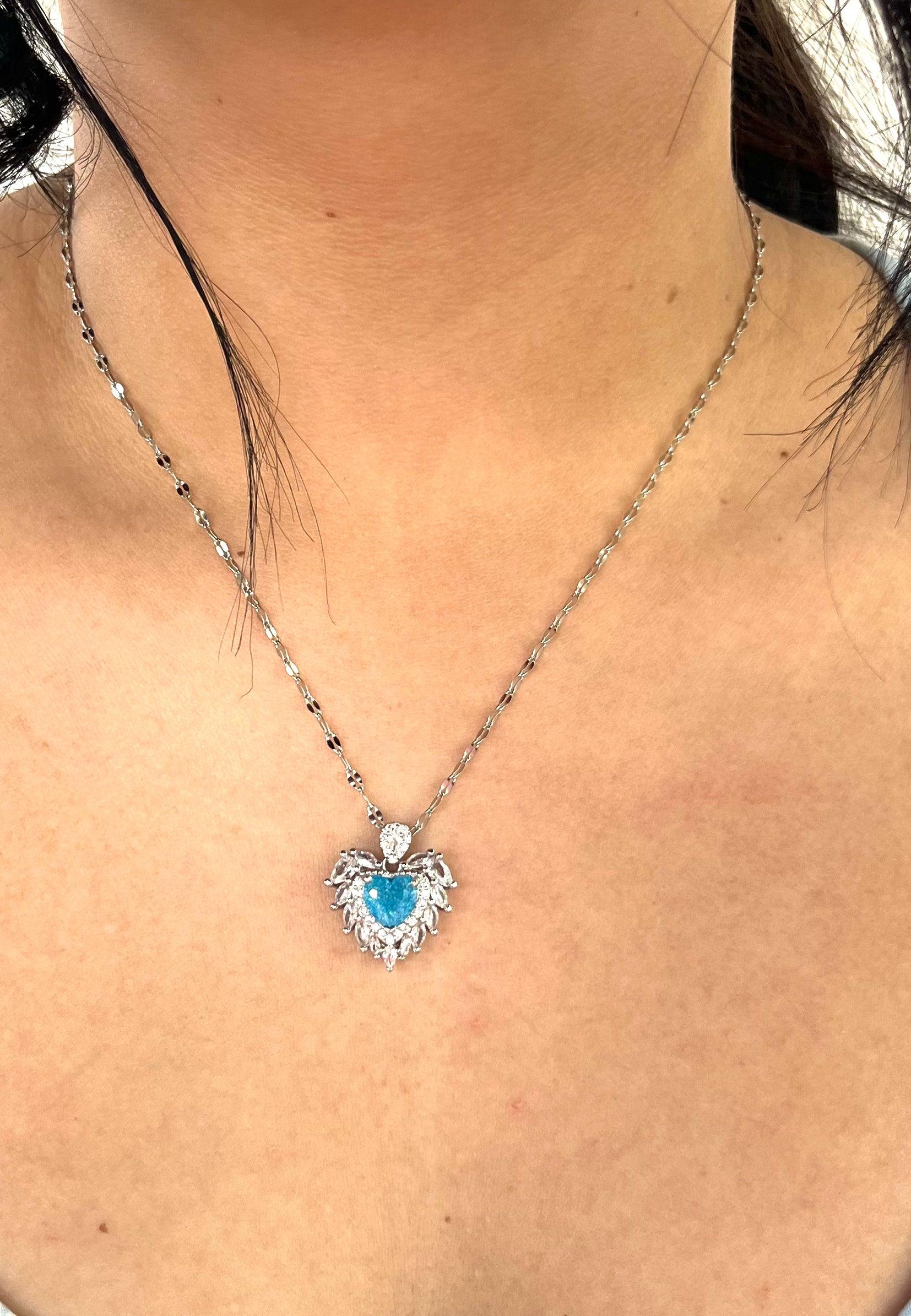 Stainless Steel Heart Shaped Pendant Necklace - SNC001 - BUJIX