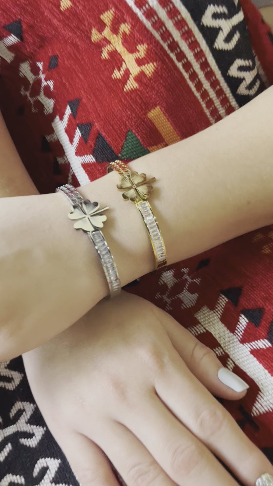 Stainless Steel Clover Bracelet - SCBR3N09