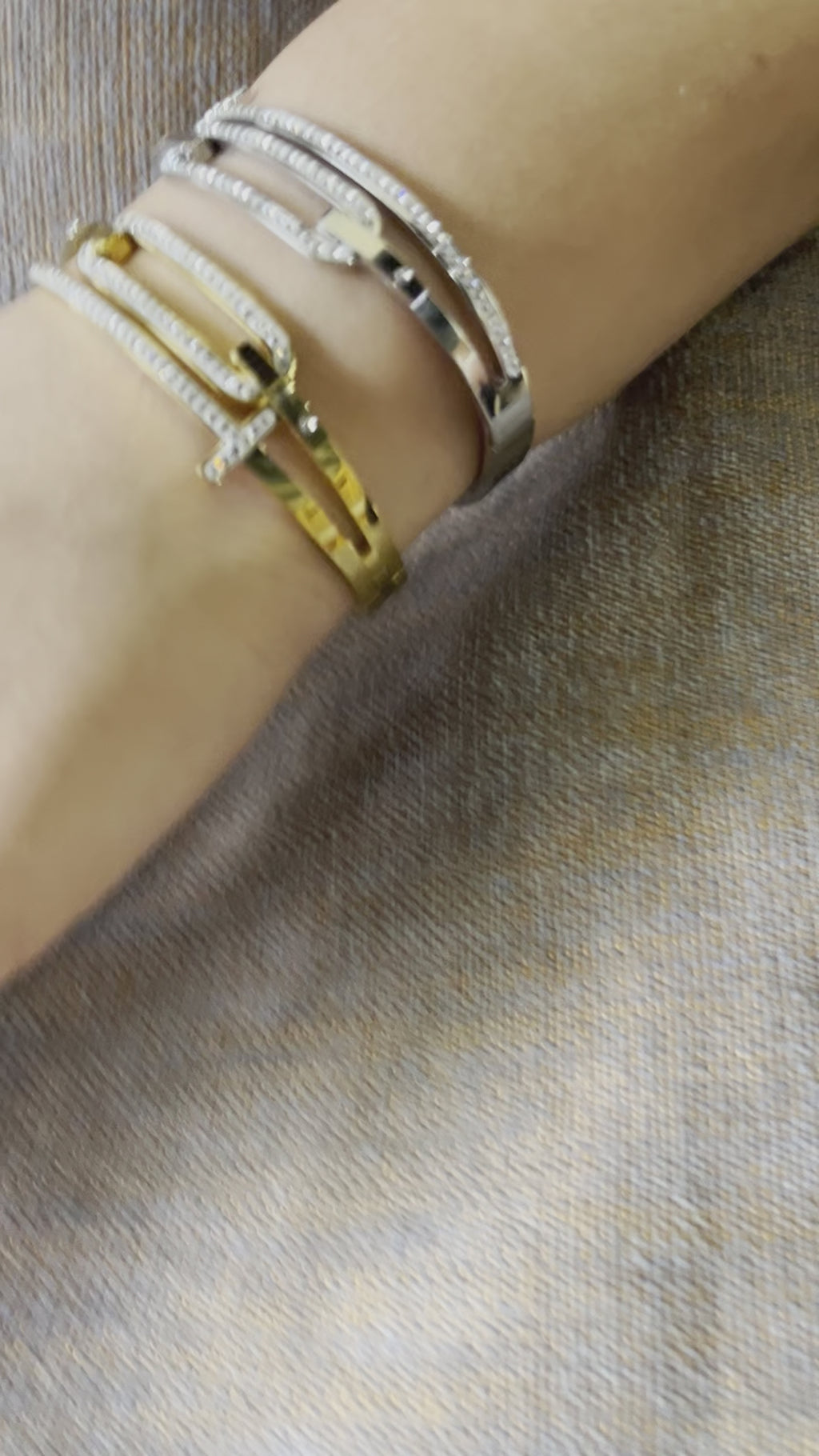 Stainless Steel Zircon Ornated Bangle Bracelet - SCBR1N8