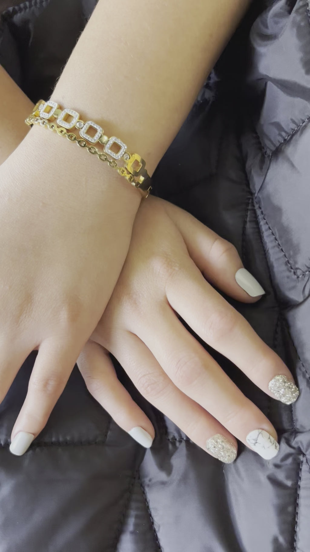 Stainless Steel Bangle Bracelet with White Ornaments - SCBR8N12