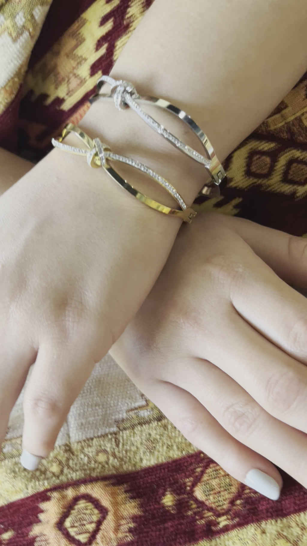 Stainless Steel Infinity Bracelet - SCBR7N08