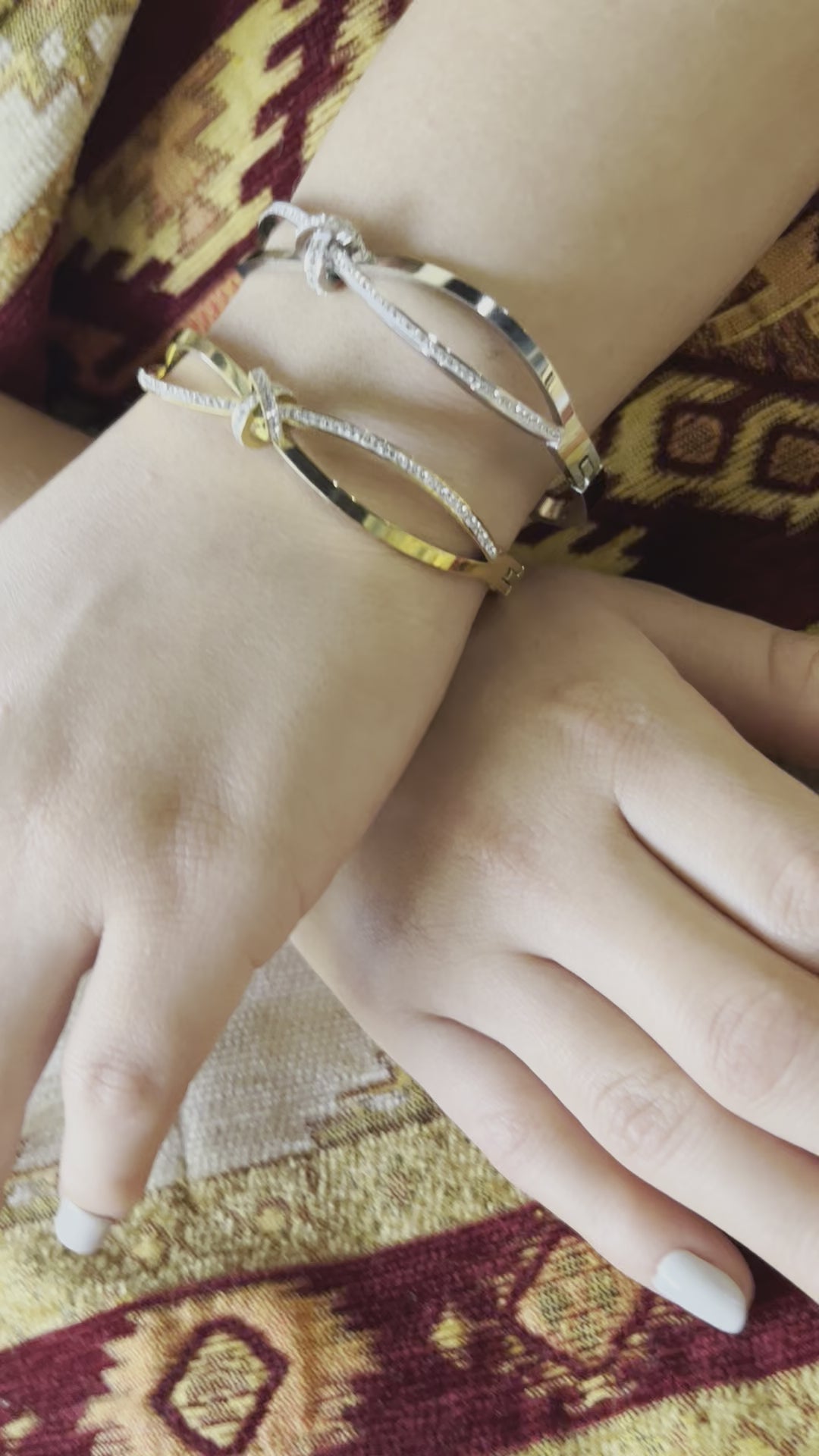 Stainless Steel Infinity Bracelet - SCBR7N08