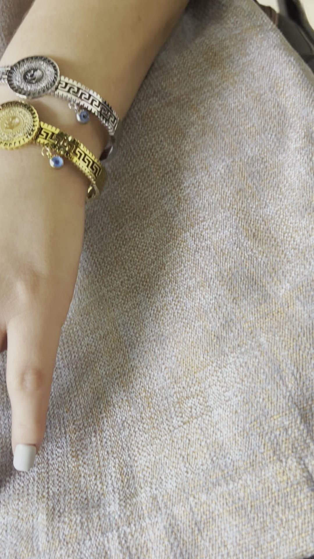 Stainless Steel Bangle Bracelet - SCBR7N04