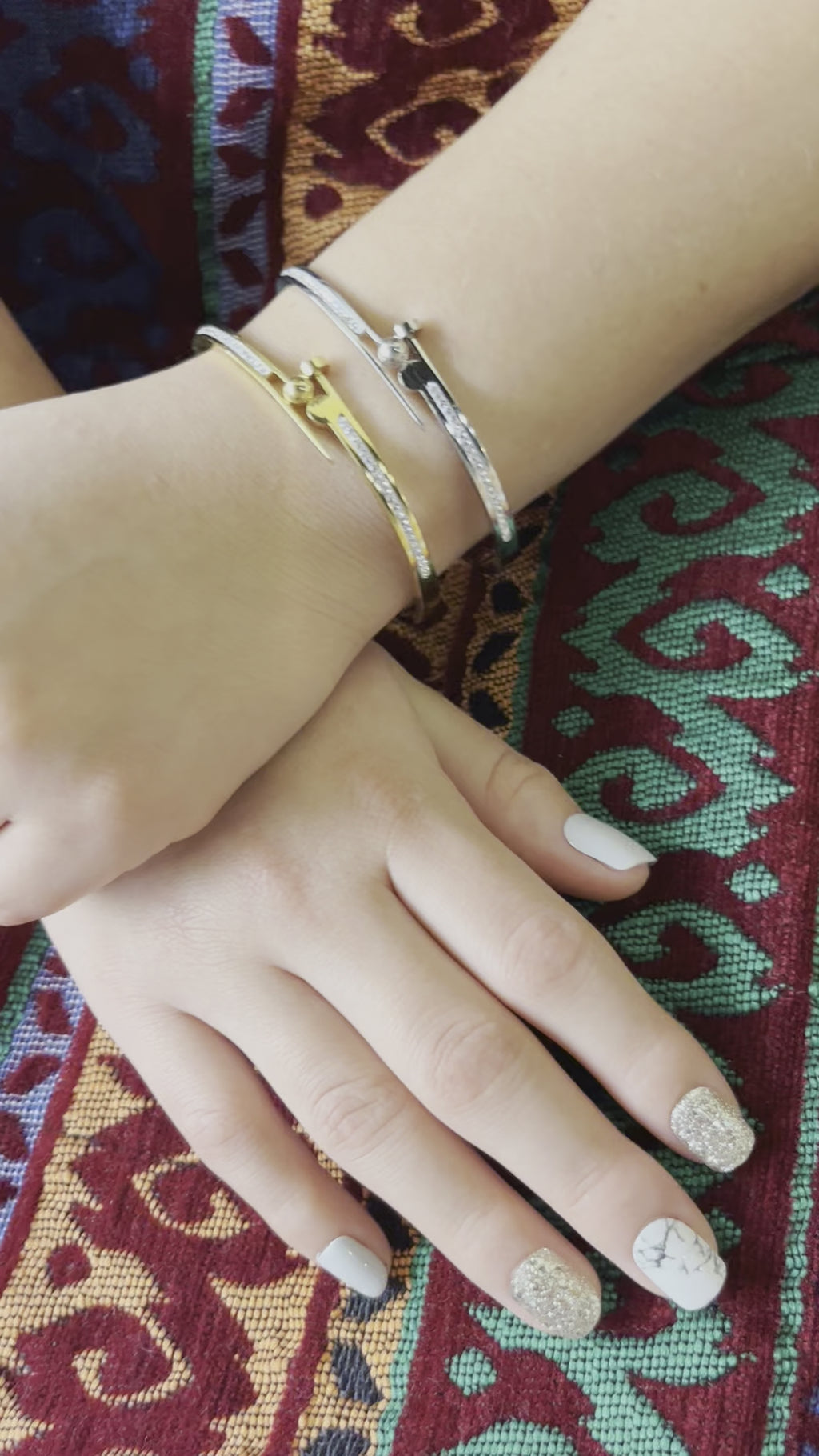 Stainless Steel Bracelet with Zircon Ornaments - SCBR2N10