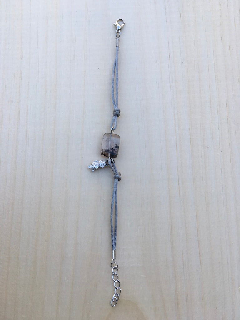 Crystal Bead Bracelet Set with Rotating Jewelry Display Stand