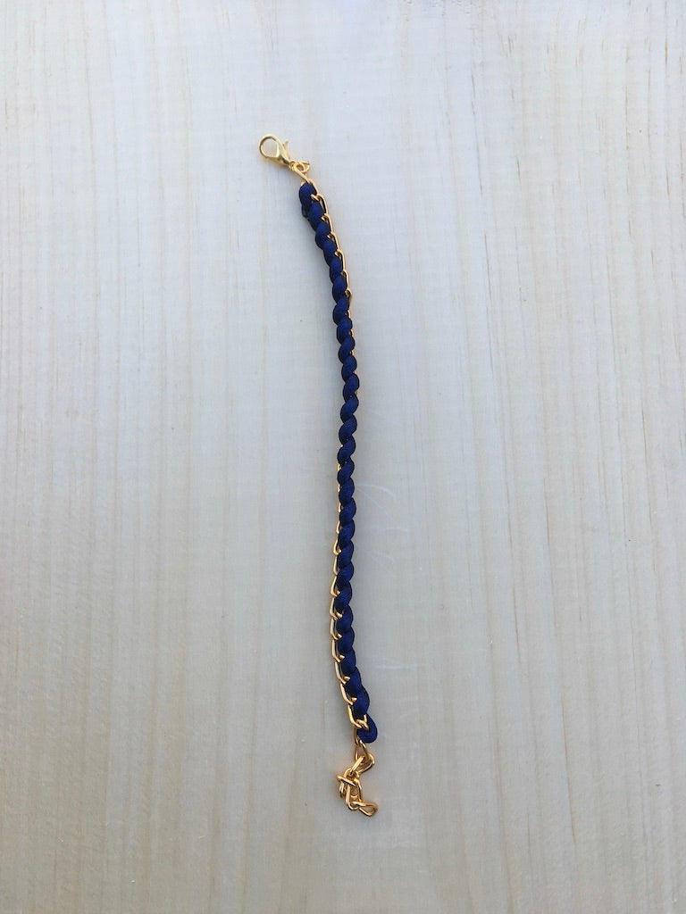 Crystal Bead Bracelet Set with Rotating Jewelry Display Stand