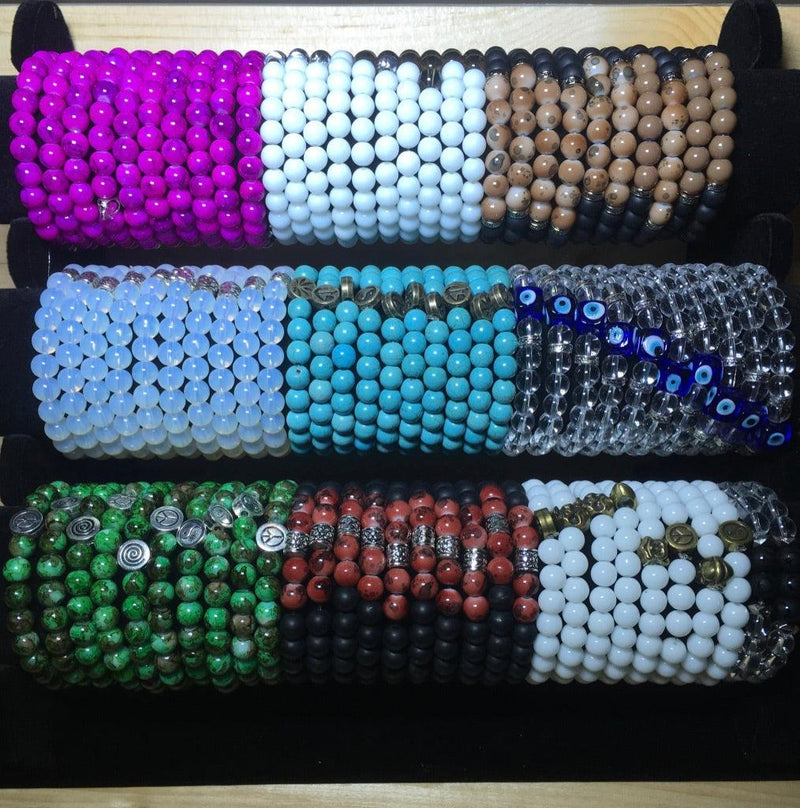 stone and glass bracelets with display 40